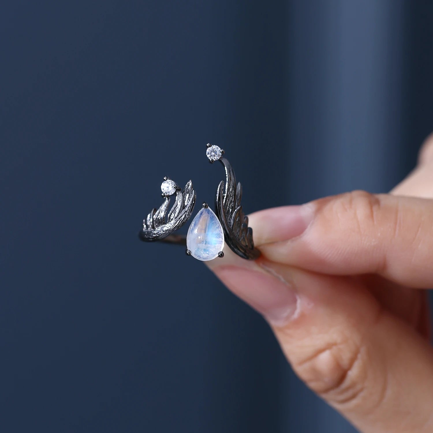 Dragon Ring for Men & Women - Stainless Steel Fantasy Jewelry - Perfect for Cosplay, Gifts & Everyday Wear