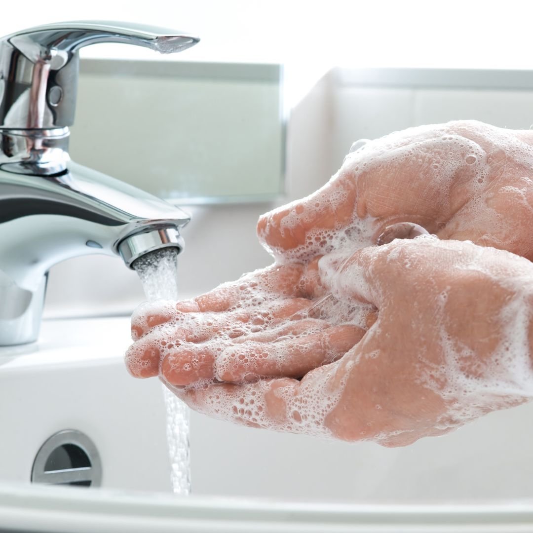 Bioré Foaming Hand Wash - Gentle Hand Soap with Pump Bottle, 500ml - Perfect for Kitchen, Bathroom & Office Use