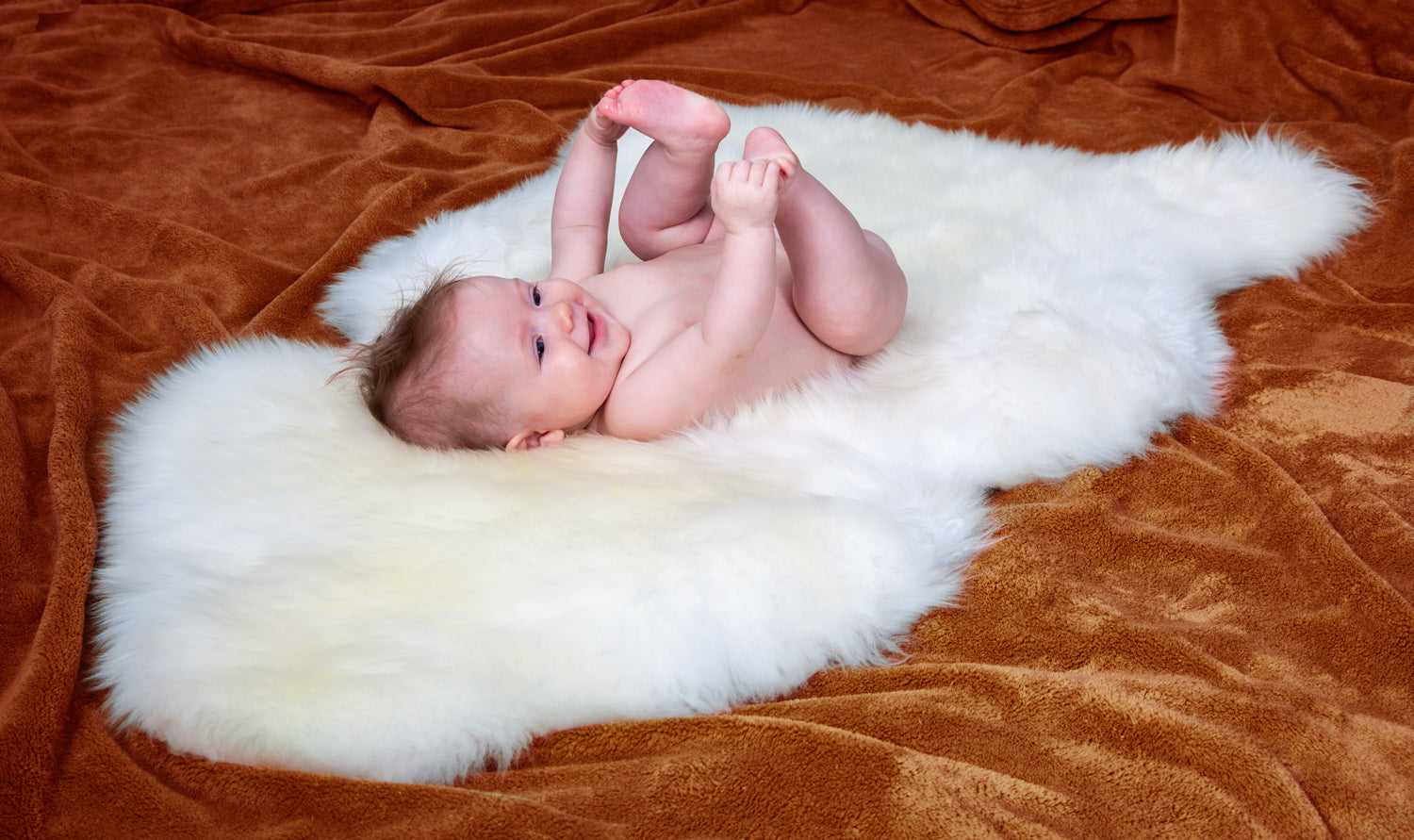 Premium Natural Sheepskin Baby Blanket - Soft & Hypoallergenic for Newborns, Infants & Toddlers - Perfect for Nursery, Stroller, Car Seat & Photo Shoots