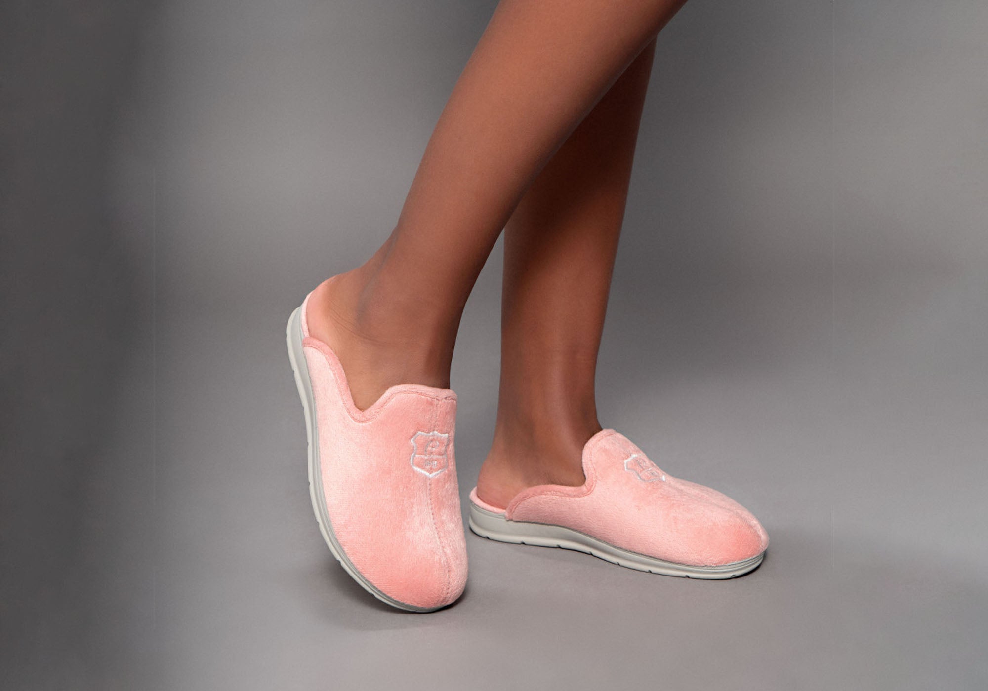 **Mindy Women's Brazilian Closed Toe Open Back Comfort Slippers - Soft & Cozy House Shoes for Relaxing at Home, Lounging & Spa Days**