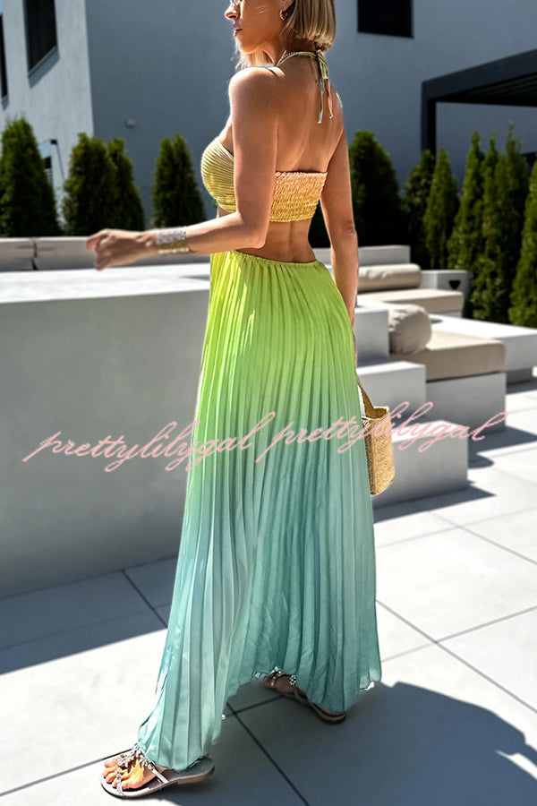 Beautiful Gradient Print Cutout Halterneck Pleated Maxi Dress for Women | Summer Beach Party & Evening Formal Wear