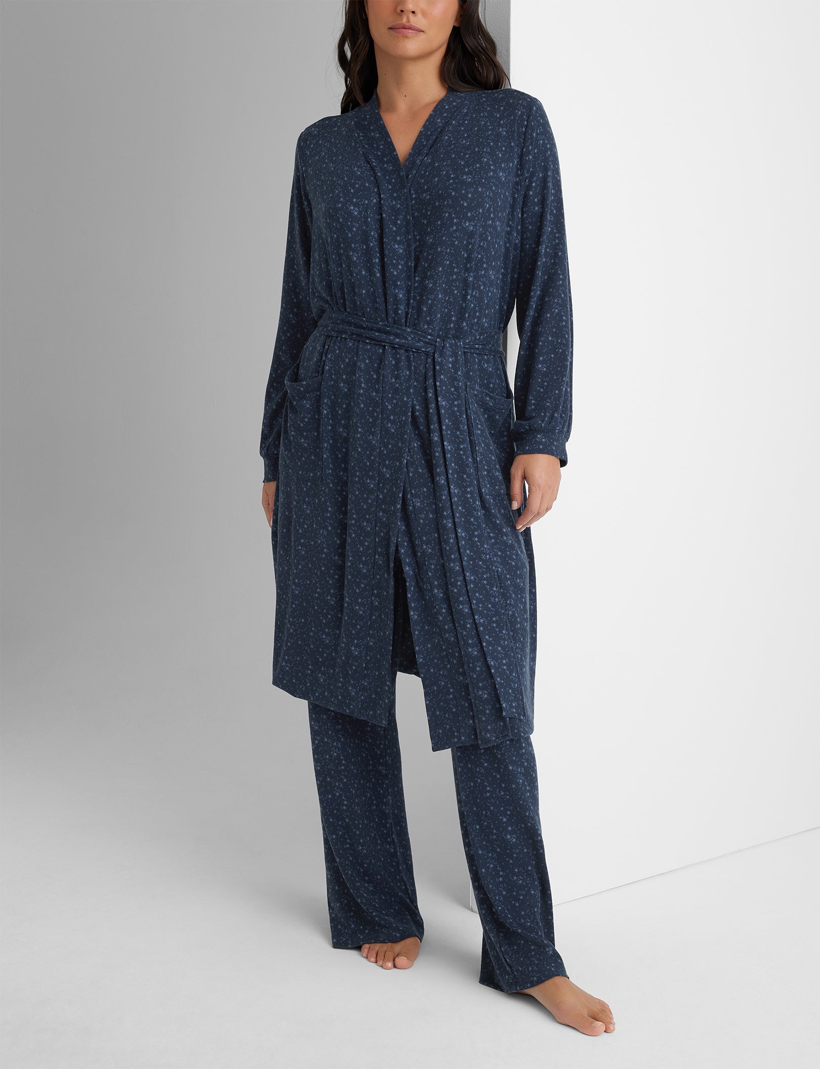 Soft & Cozy Women's Robe - Plush Fleece Bathrobe for Relaxation at Home, Spa & Lounging | Machine Washable