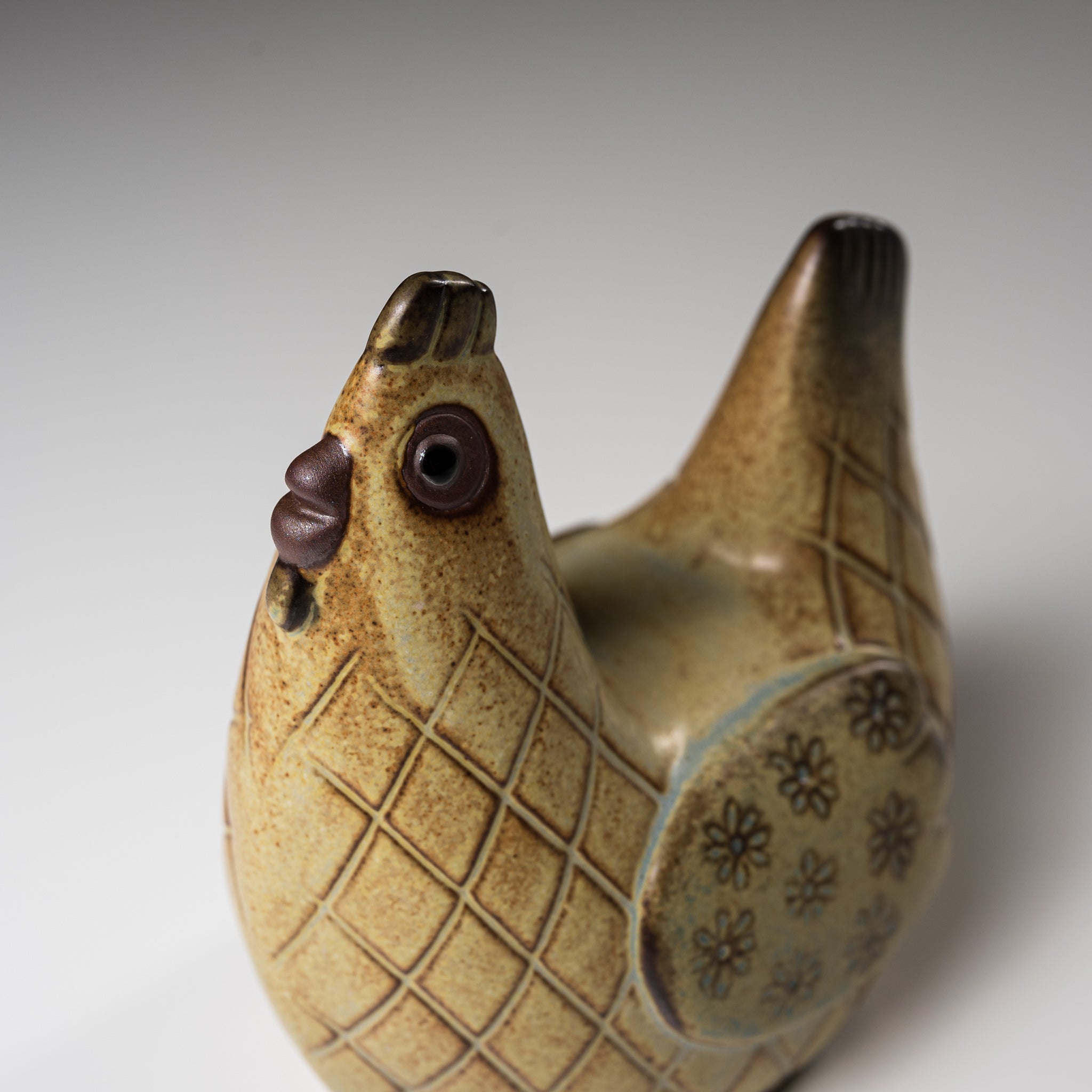 Seto Ware KASHIWA Animal Ornament - Handcrafted Japanese Ceramic Chicken Figurine | Home Decor, Gift Idea, Collectible Art Piece for Shelf Display & Japanese Culture Enthusiasts