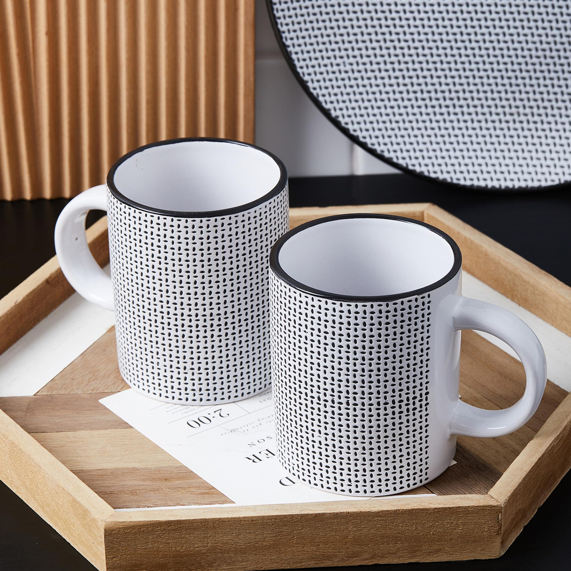 Stone Lain Daisy Stoneware 32-Piece Round Dinnerware Set - White and Black Floral Design for Everyday Dining & Entertaining | Durable Porcelain Plates, Bowls & Mugs | Dishwasher & Microwave Safe