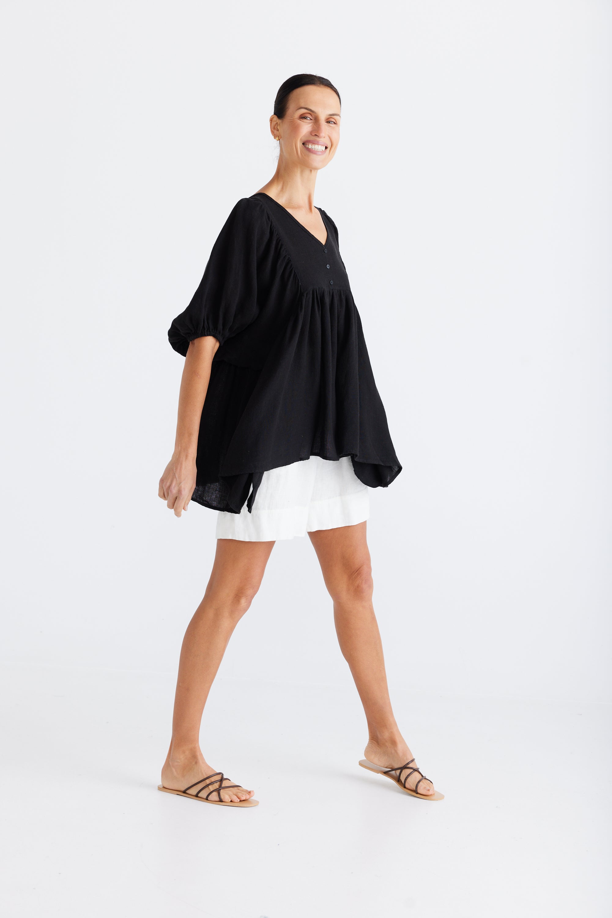 Brave+True Ciao Bella Women's Sleeveless V-Neck Top - Black | Casual Summer Blouse for Date Night & Beach Outfits