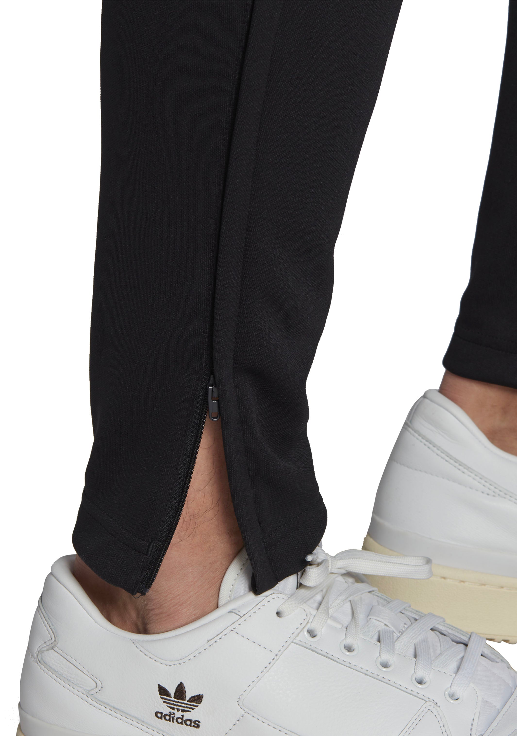 Adidas Men's Entrada 22 Training Track Pants - Lightweight Workout Joggers for Gym, Running & Casual Wear - Moisture-Wicking & Comfortable Athletic Pants