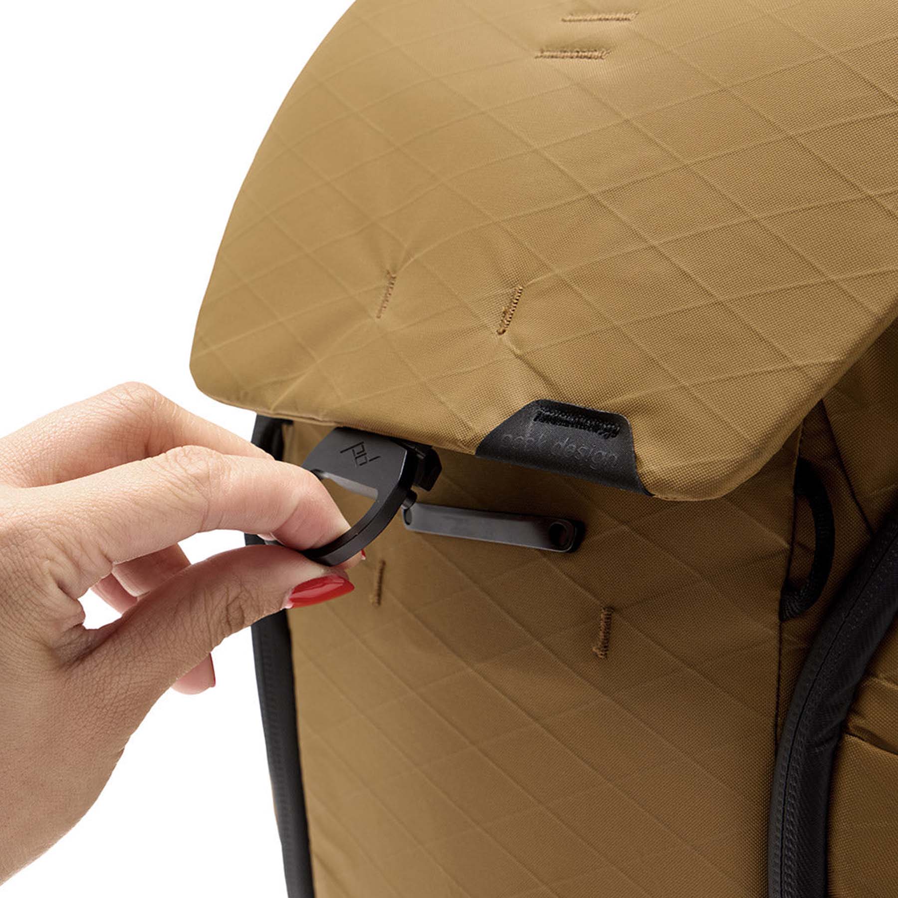 Peak Design Everyday Backpack 20L - Durable Camera & Travel Backpack for Photographers - Waterproof Laptop Bag with Customizable Storage - Perfect for Commuting, Hiking & Urban Adventures