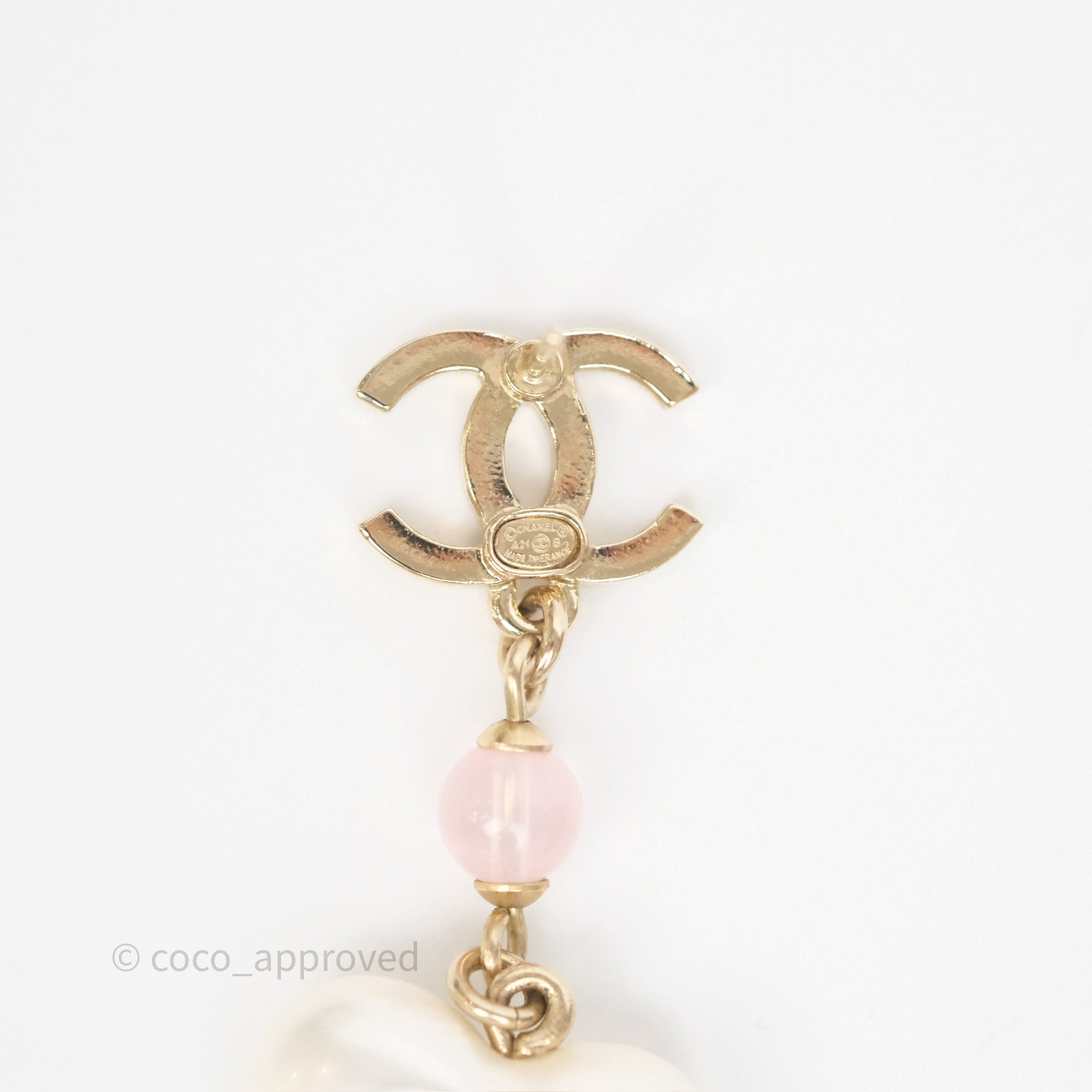 Chanel CC Pink Bead Heart Pearl Crystal Drop Earrings in Gold Tone - Elegant Luxury Jewelry for Women, Perfect for Parties, Weddings & Special Occasions