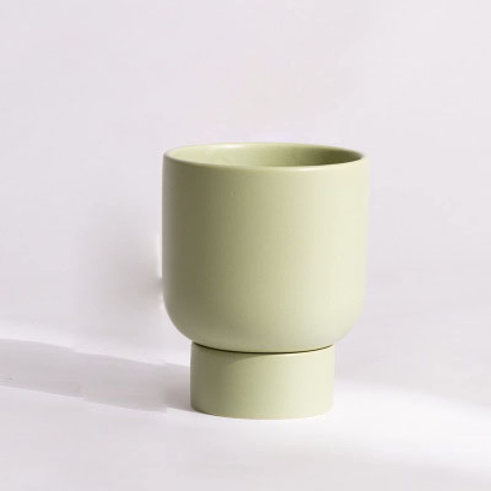 YURASIKU Ceramic Flower Pots - Simple Flower Arrangement, Office & Desktop Display, Succulent Planter, Home Decor Crafts - Perfect for Indoor Plants, Wedding Centerpieces, and Gift Giving