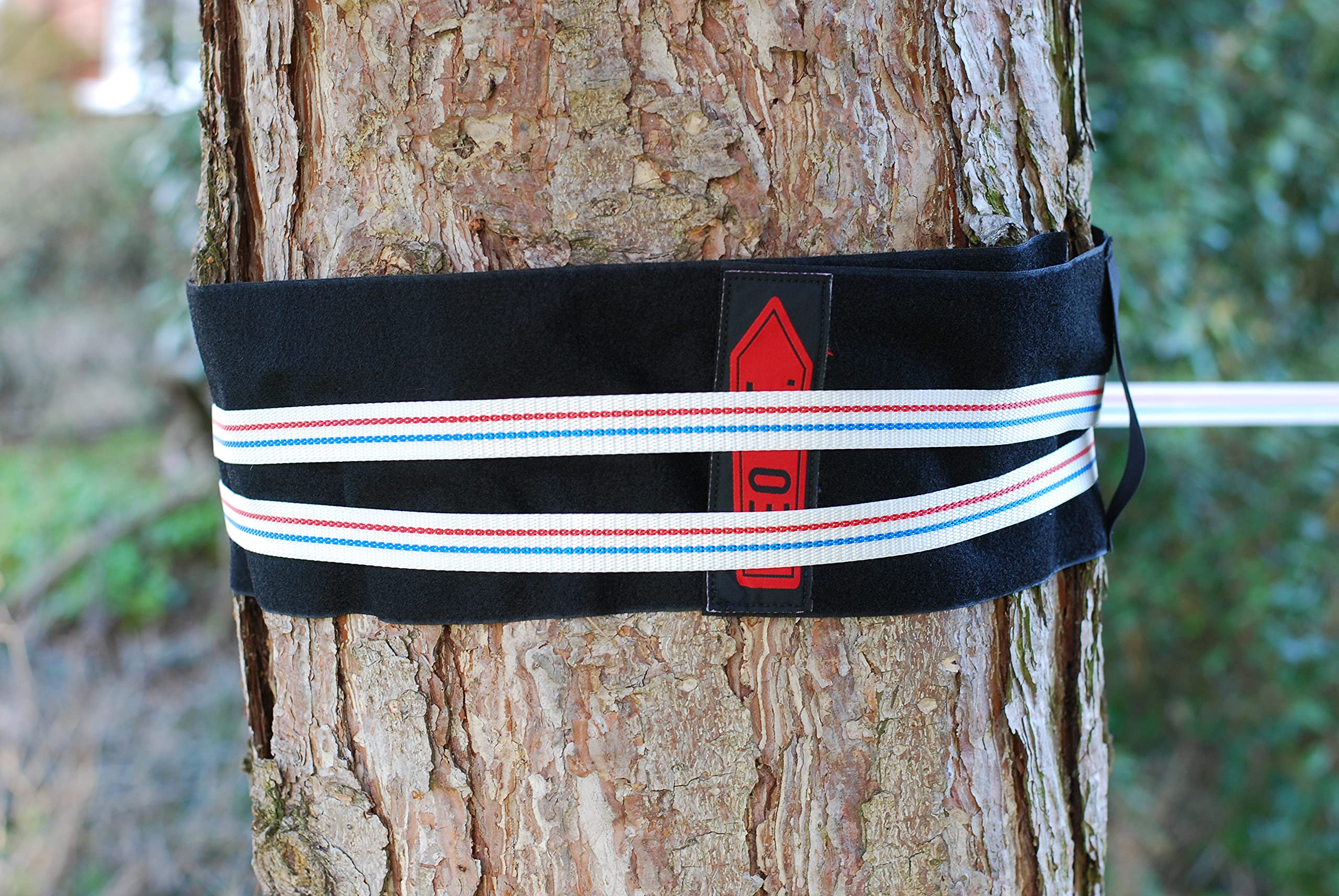 Premium Slackline Tree Protectors - 2 Pack 5FT Long with Drawstring Bag - Heavy Duty Hook & Loop Straps for Slacklines, Hammocks, Ziplines - Perfect for Backyard, Camping & Outdoor Adventures