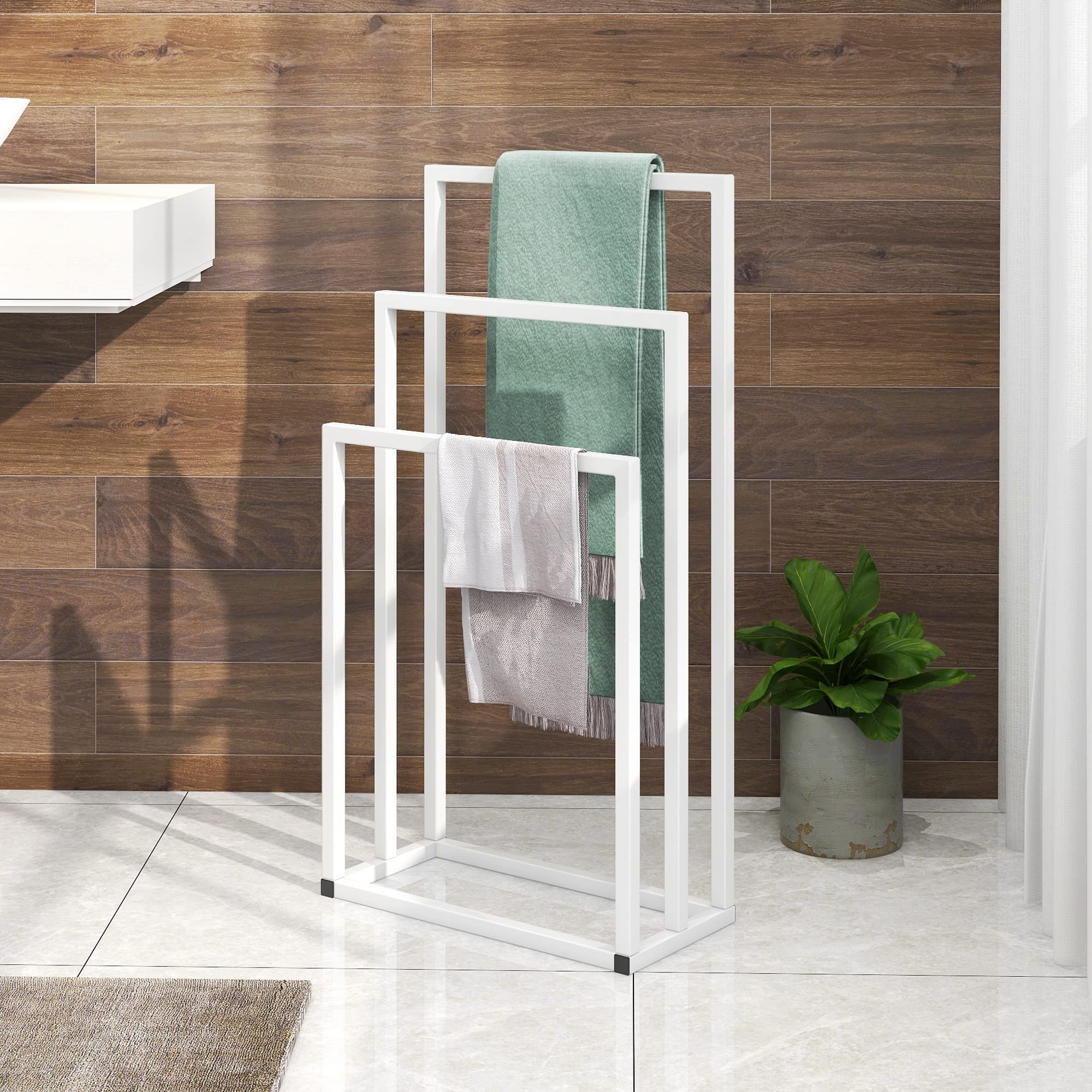 HOJINLINERO 3-Tier Chrome Metal Freestanding Towel Rack - Modern Industrial Bathroom Storage Organizer for Hand Towels & Washcloths - Perfect for Bathroom, Shower, or Tub Side Storage