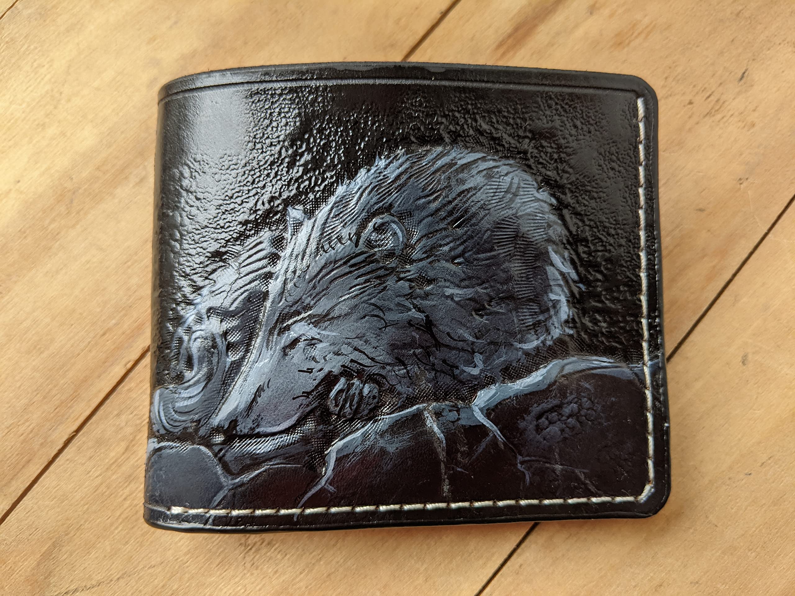 Howling at the Moon Gray Wolf Men's 3D Genuine Leather Bifold Wallet - Handmade Carved & Tooled Airbrush Art Custom Personalized Wallet for Men - Perfect Gift for Father's Day, Birthday & Daily Use