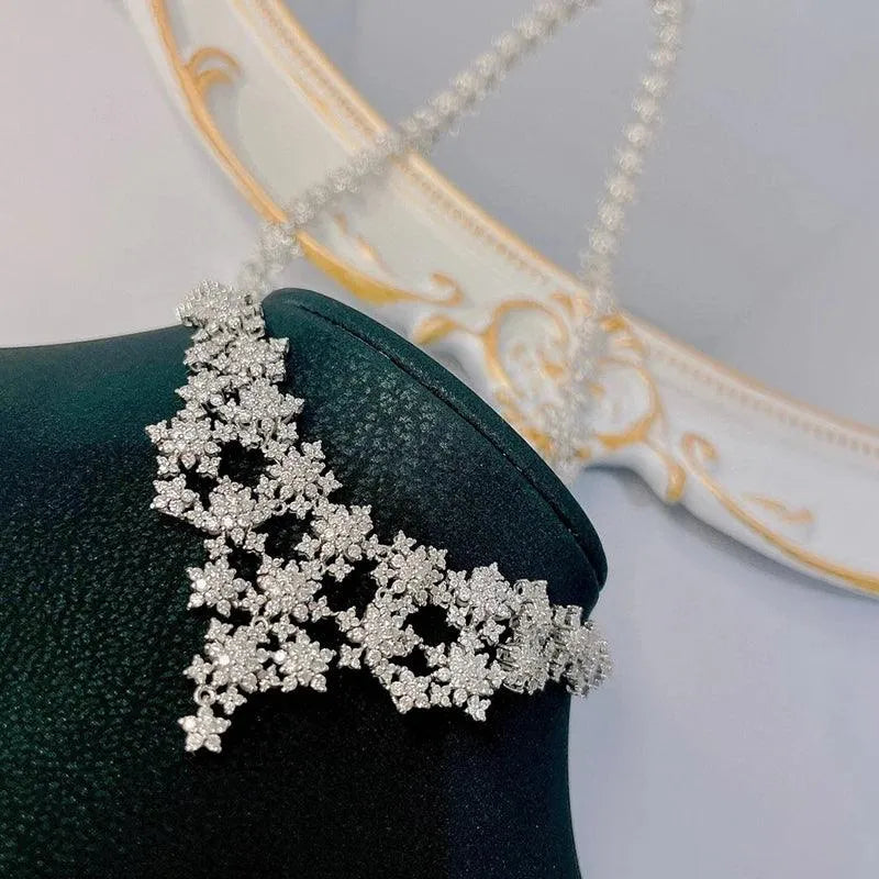 18K White Gold 8.0ct H Diamond Snowflake Necklace for Women - Luxury Real Diamond Pendant Jewelry Gift for Anniversary, Wedding & High-Class Banquet Parties