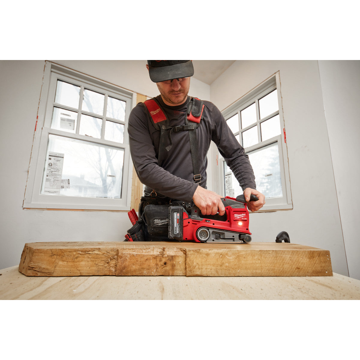 Milwaukee 2832-20 M18 FUEL 3x18 Belt Sander - Cordless Power Tool for Woodworking, Metal Sanding & DIY Projects | Perfect for Professional Contractors & Home Renovations