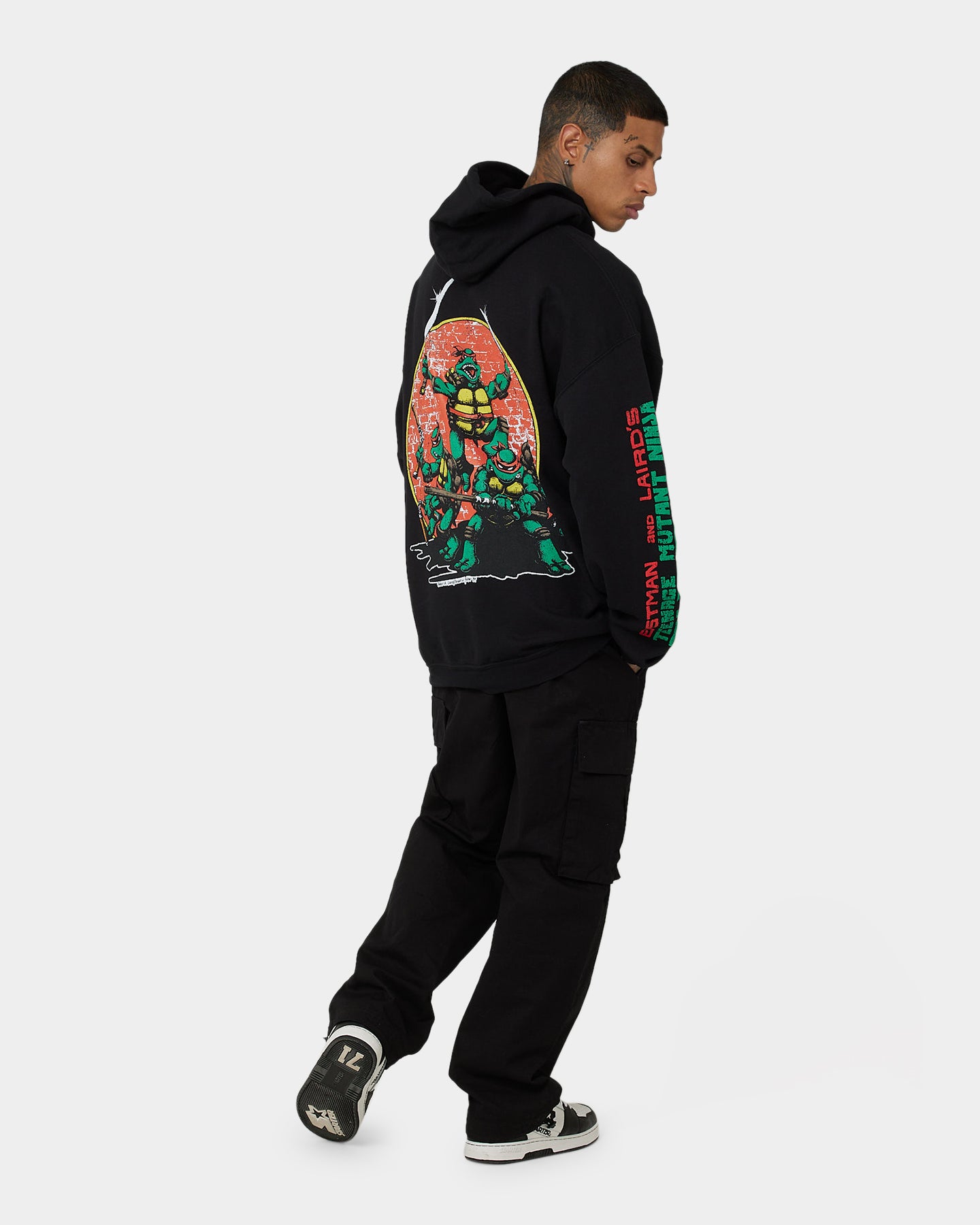 Original Vintage Teenage Mutant Ninja Turtles Hoodie - Black TMNT Graphic Pullover Sweatshirt for Men & Women - Perfect for Cosplay, Comic Con & Streetwear Fashion