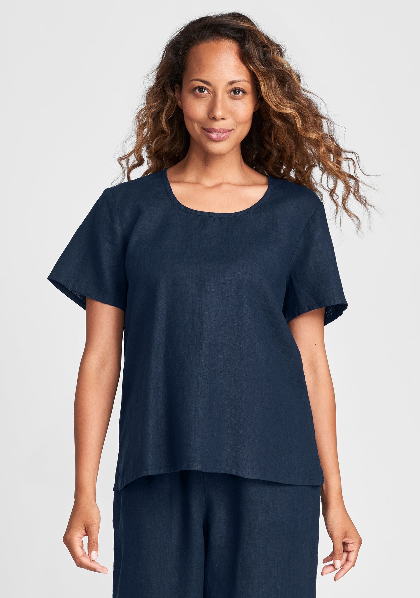 Premium Linen T-Shirt for Men & Women - Soft Breathable Cotton Blend Tee - Casual Summer Essential for Travel & Everyday Wear