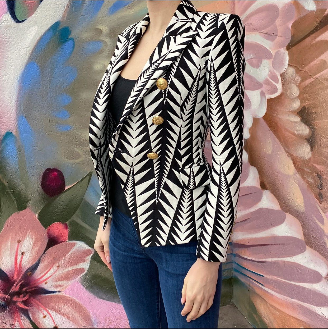 Balmain Black and White Geometric Pattern Blazer for Women - Slim Fit Business Jacket - Office Wear & Evening Outfits - USA Size 0