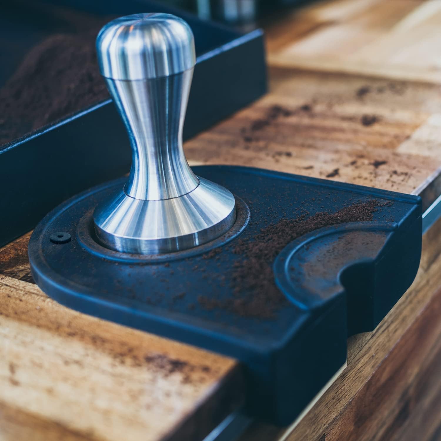 Premium Silicone Coffee Tamper Mat - Non-Slip Barista Tool with Needle for Espresso Grounds | Perfect for Home Kitchen & Professional Coffee Bars | Durable Anti-Tamper Coffee Powder Pad for Baristas & Coffee Enthusiasts