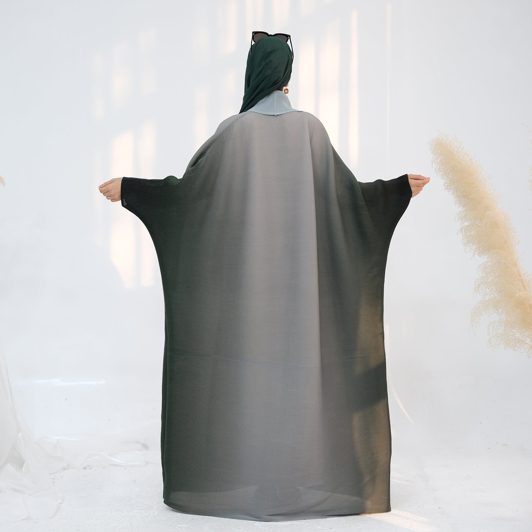 Elegant Kenyat Pleated Ombre Kimono Open Abaya - Green Flowy Muslim Dress for Women | Perfect for Eid, Prayer, Wedding & Special Occasions