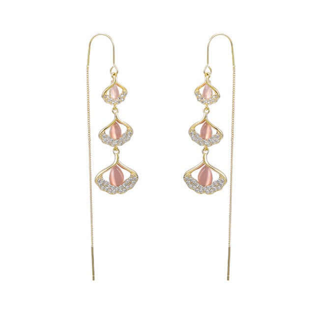 925 Sterling Silver Three Ginkgo Leaf Threader Earrings for Women - Delicate Dangle Leaf Earrings for Everyday Wear, Gift Giving & Special Occasions | A8075