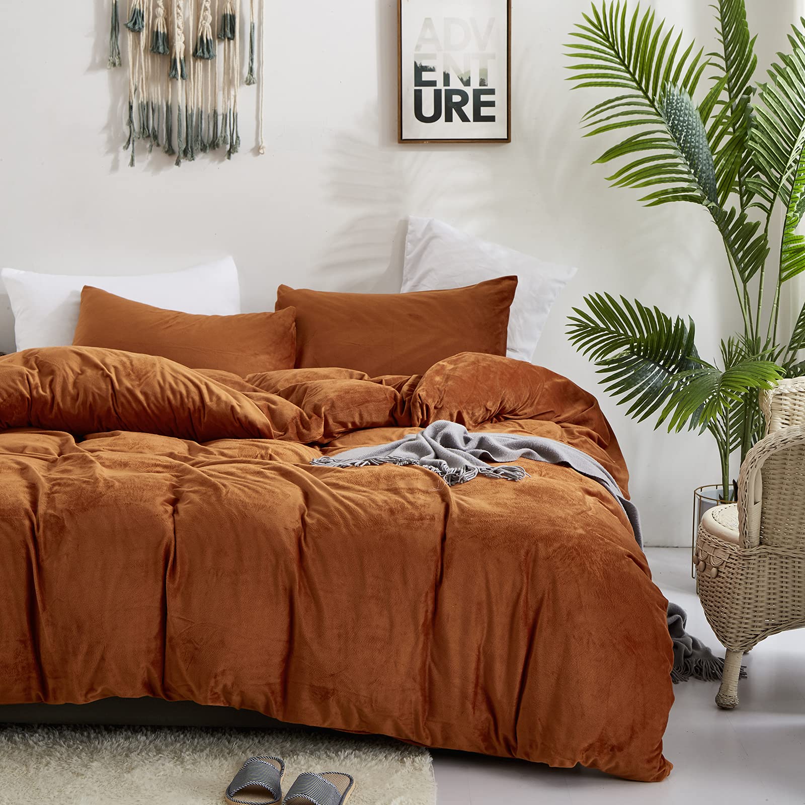 CLOTHKNOW Burnt Orange Flannel Duvet Cover Set - Twin Size Rust & Caramel Comforter Cover - 3Pcs Soft & Cozy Bedding Set for Kids, Boys & Girls - Perfect for Winter Nights & Cozy Bedroom Decor