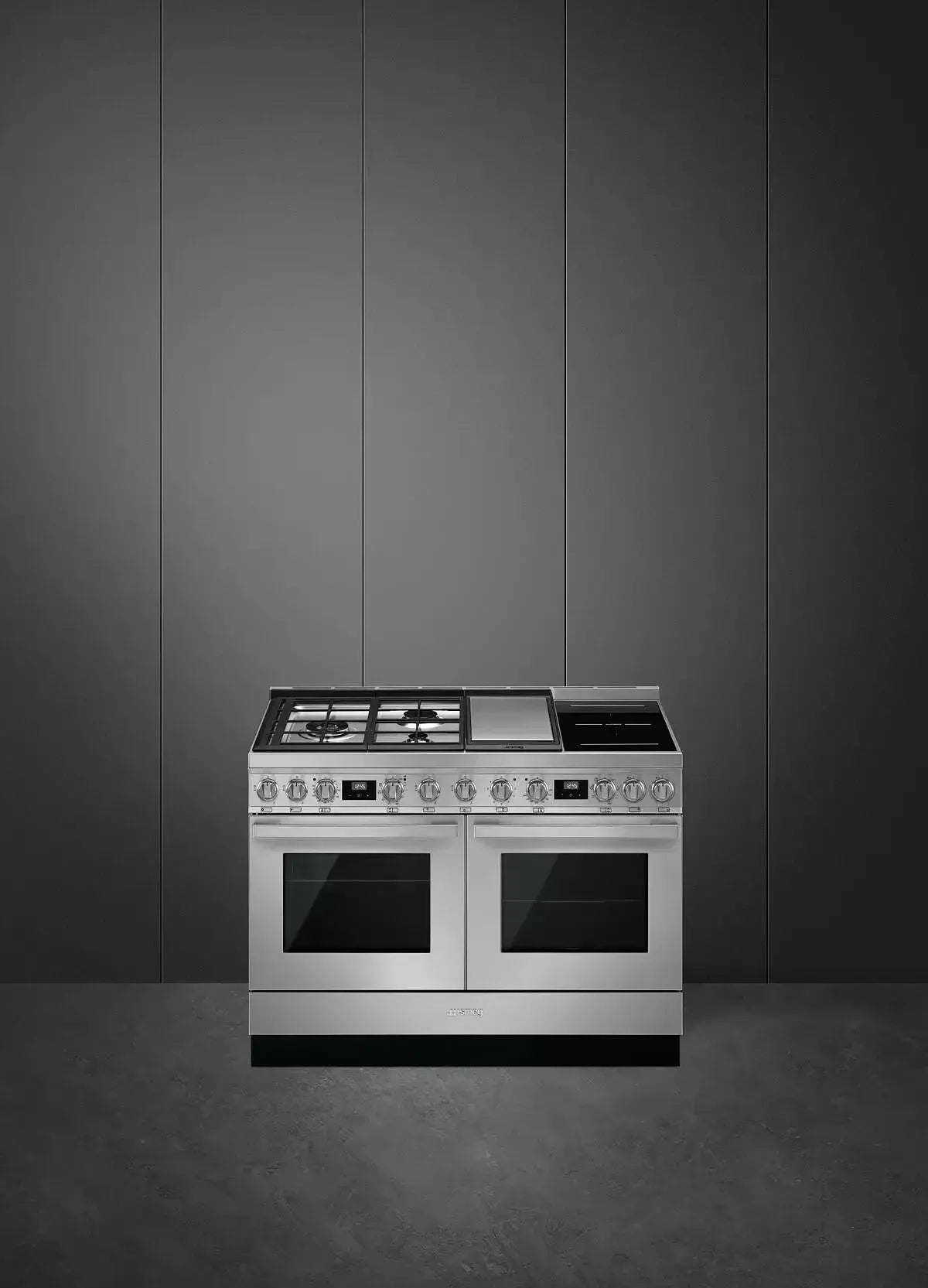Smeg 120cm Portofino Multifunction Cooker - Stainless Steel Electric Cooktop with 4 Burners | Perfect for Modern Kitchens, Home Cooking & Entertaining