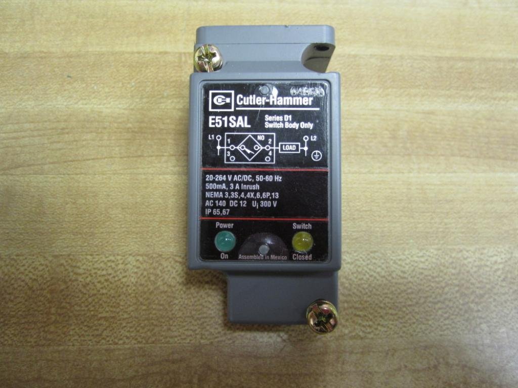 Cutler Hammer E51SAL Inductive Proximity Switch - Normally Open, Panel Mount, Grey - Ideal for Industrial Automation & Machine Safety Applications