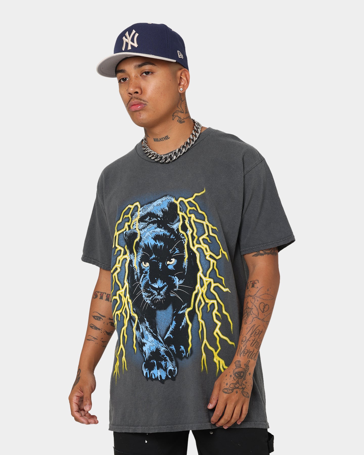 Vintage American Thrift OG Panther Graphic T-Shirt - Off Black | Retro Streetwear Tee for Men | Perfect for Casual Outfits & Urban Fashion