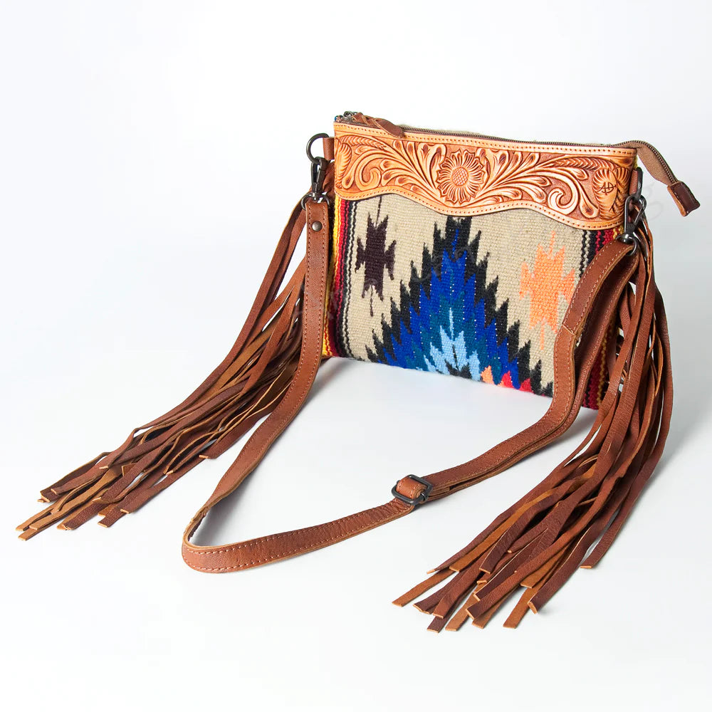 American Darling Conceal Carry Tan Aztec Clutch - Stylish & Secure Crossbody Bag for Women | Perfect for Everyday Use, Travel & Concealed Carry Purposes
