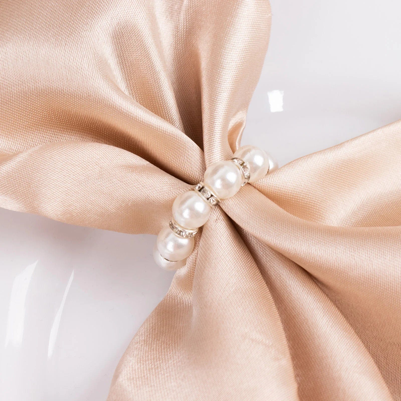 4 Pack Faux Pearl & Rhinestone Napkin Rings - Elegant White & Silver Wedding Table Decor for Bridal Shower, Dinner Party, and Holiday Celebrations