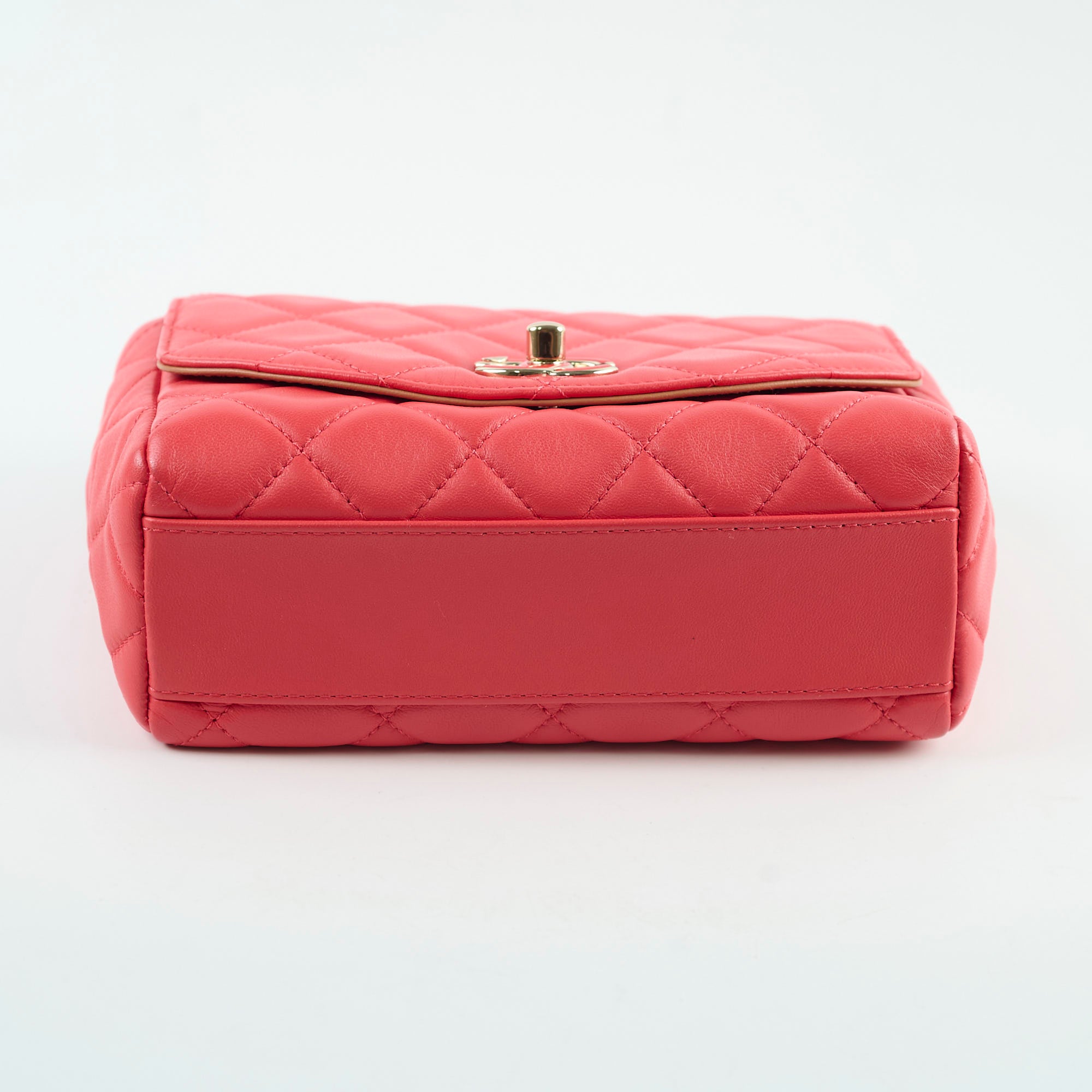 Chanel Mido Bicolore Chain Seasonal Flap Bag Red 31 Series - Luxury Crossbody Purse for Women, Perfect for Date Night & Special Occasions