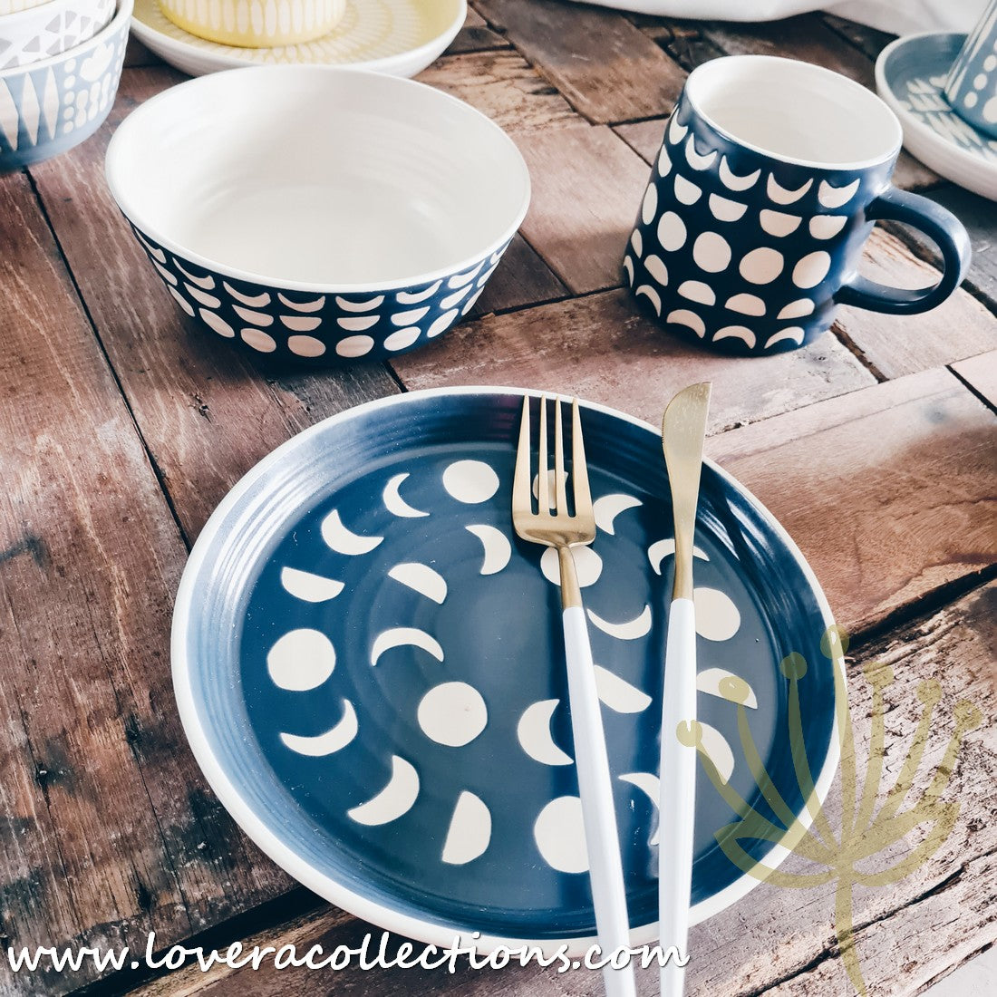 Groovy Embossed Dinnerware Set - 70% Off Clearance Sale | Elegant Tableware for Parties, Weddings & Home Decor