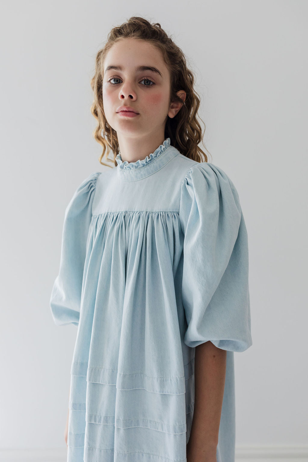 Steph by Petit Amalie Ribbon Trim Chambray Dress - Casual Summer Floral Dress for Women, Perfect for Beach Outings and Brunch Dates