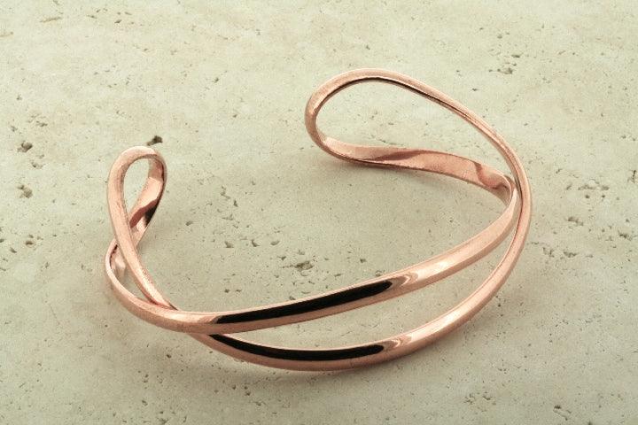Curved Ends Open Cuff Copper Bracelet - Elegant Boho Jewelry for Women, Perfect for Casual Wear & Special Occasions