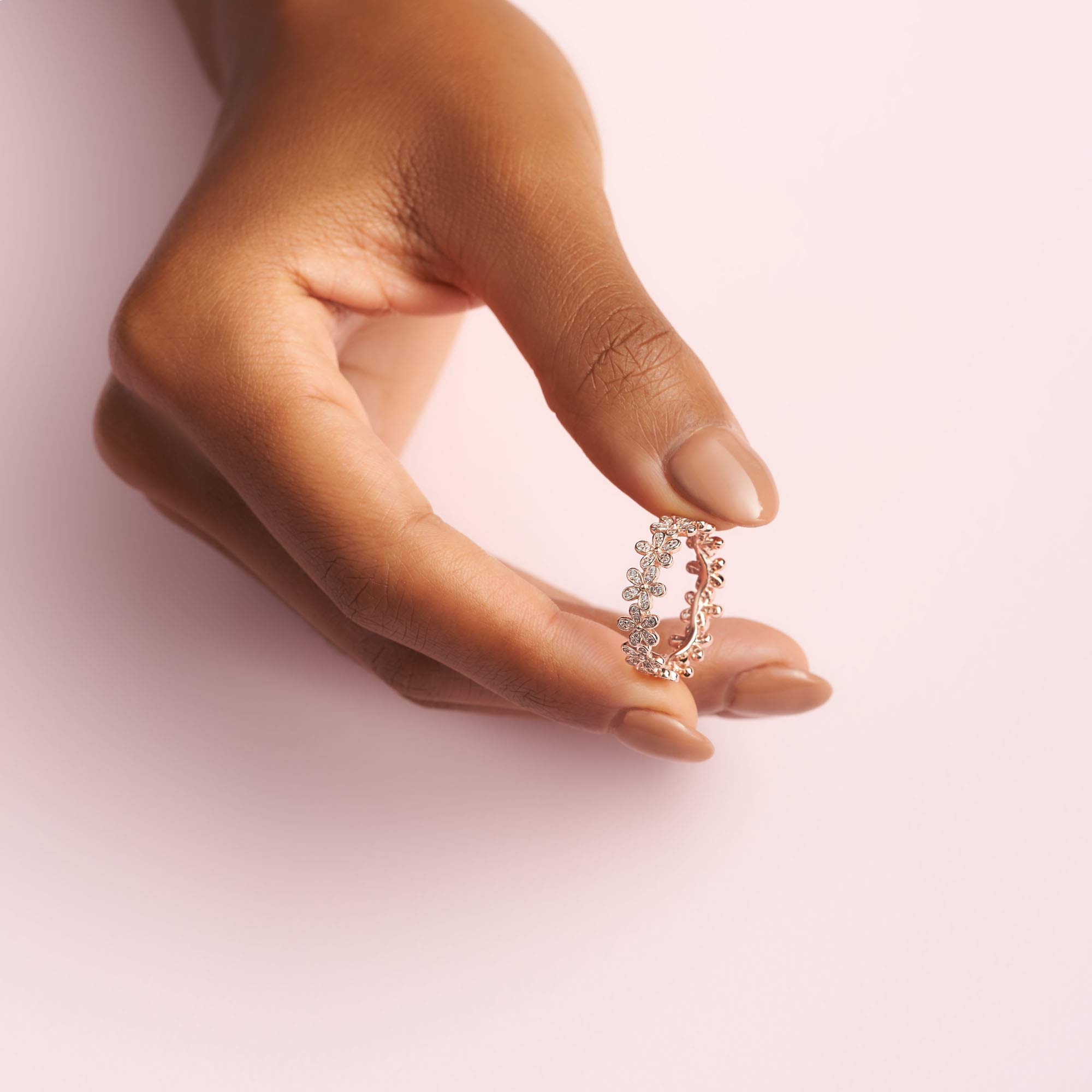 PANDORA Daisy Flower Ring for Women - 14k Rose Gold-Plated Cubic Zirconia Ring - Elegant Gift for Her - Perfect for Weddings, Anniversaries & Special Occasions