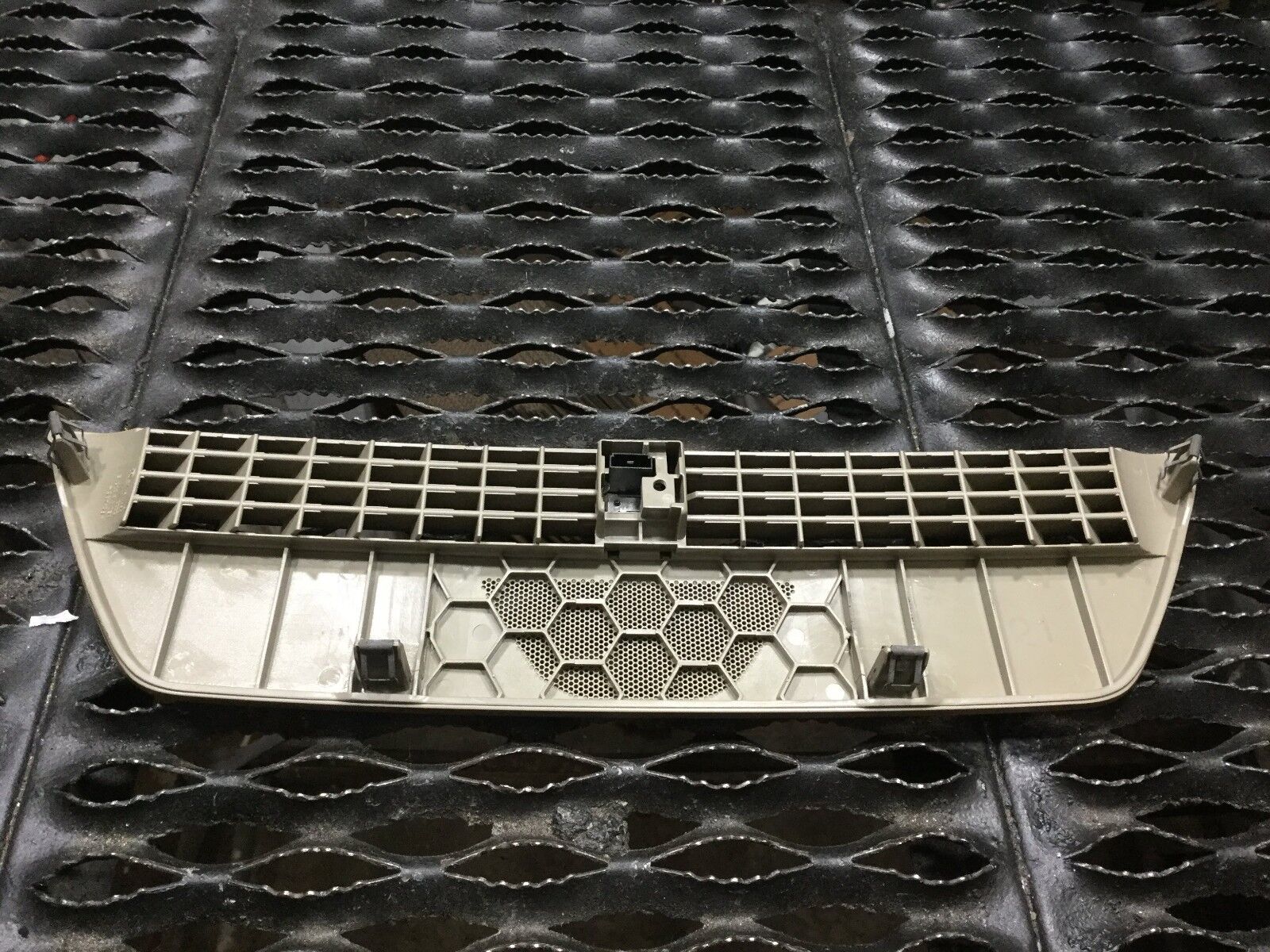 2005-2008 Audi A4 Center Dash Air Vent Grille with Light Sensor - OEM Replacement Part for Interior Upgrade & Climate Control System