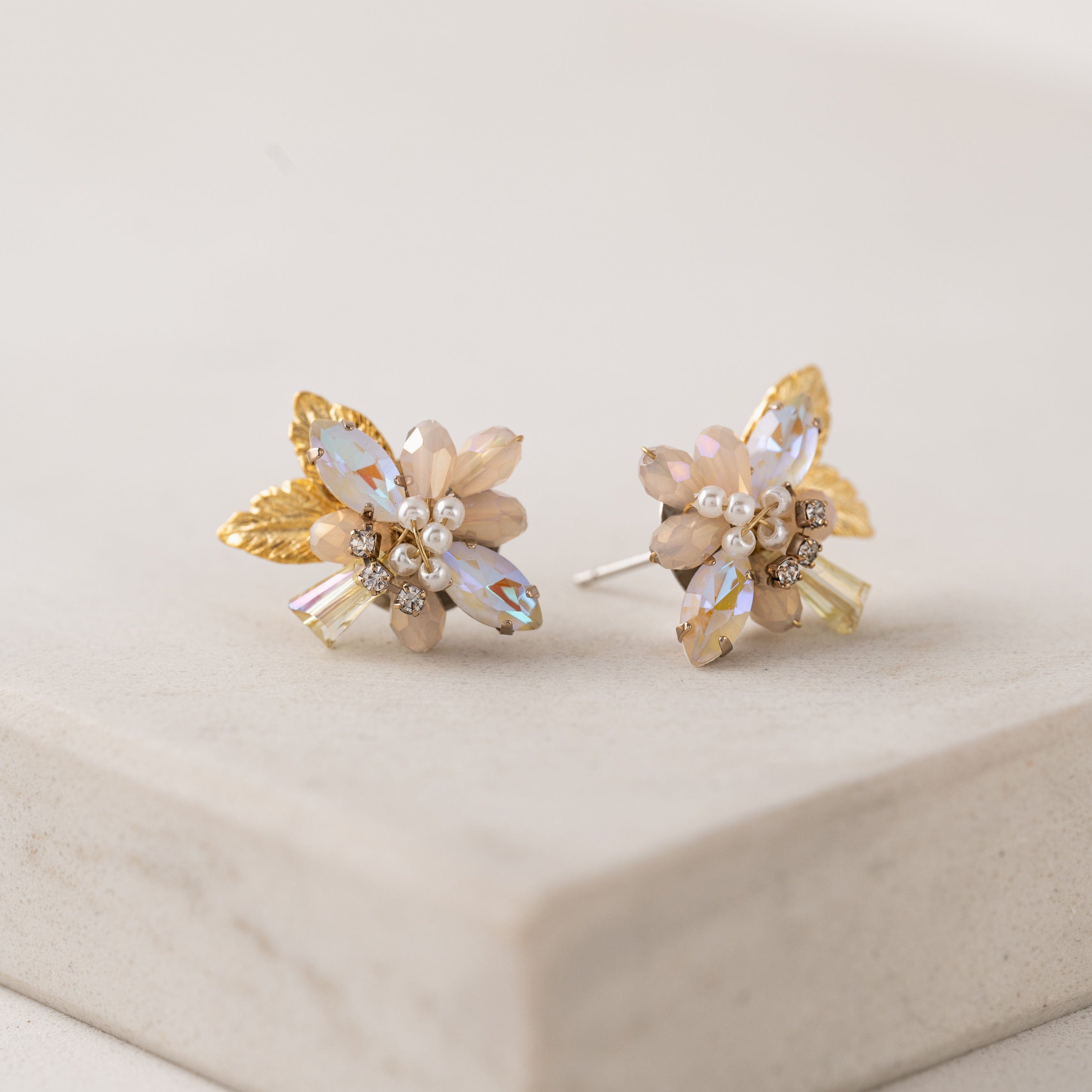 Botanical Stud Earrings for Women - Floral Flower Earrings for Daily Wear, Gift Giving & Special Occasions