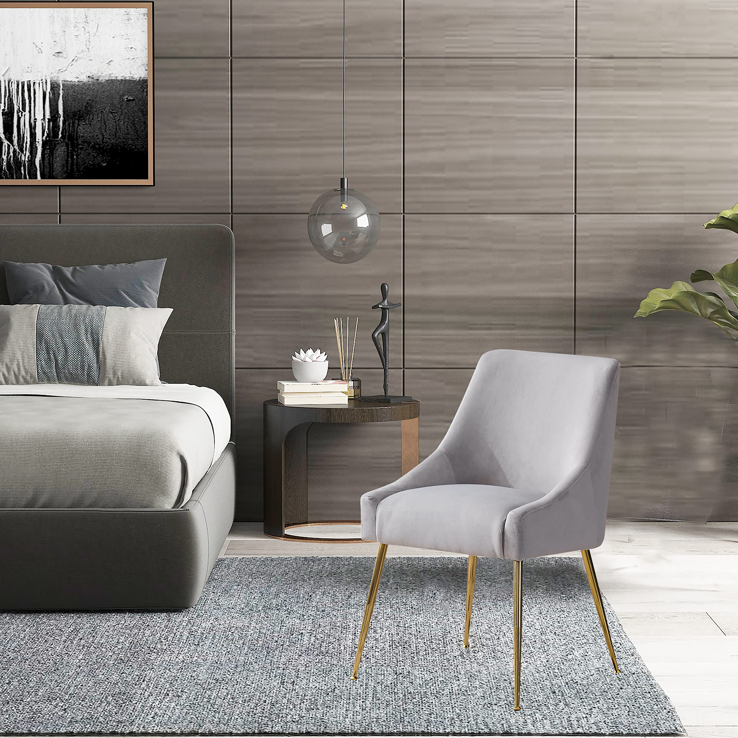 Luxury Velvet Accent Chair with Thick Sponge Cushion & Gold Metal Legs - Modern Upholstered Dining Chair for Living Room, Bedroom, Office - Light Grey Home Decor | Perfect for Reading Nook, Coffee Corner & Guest Seating