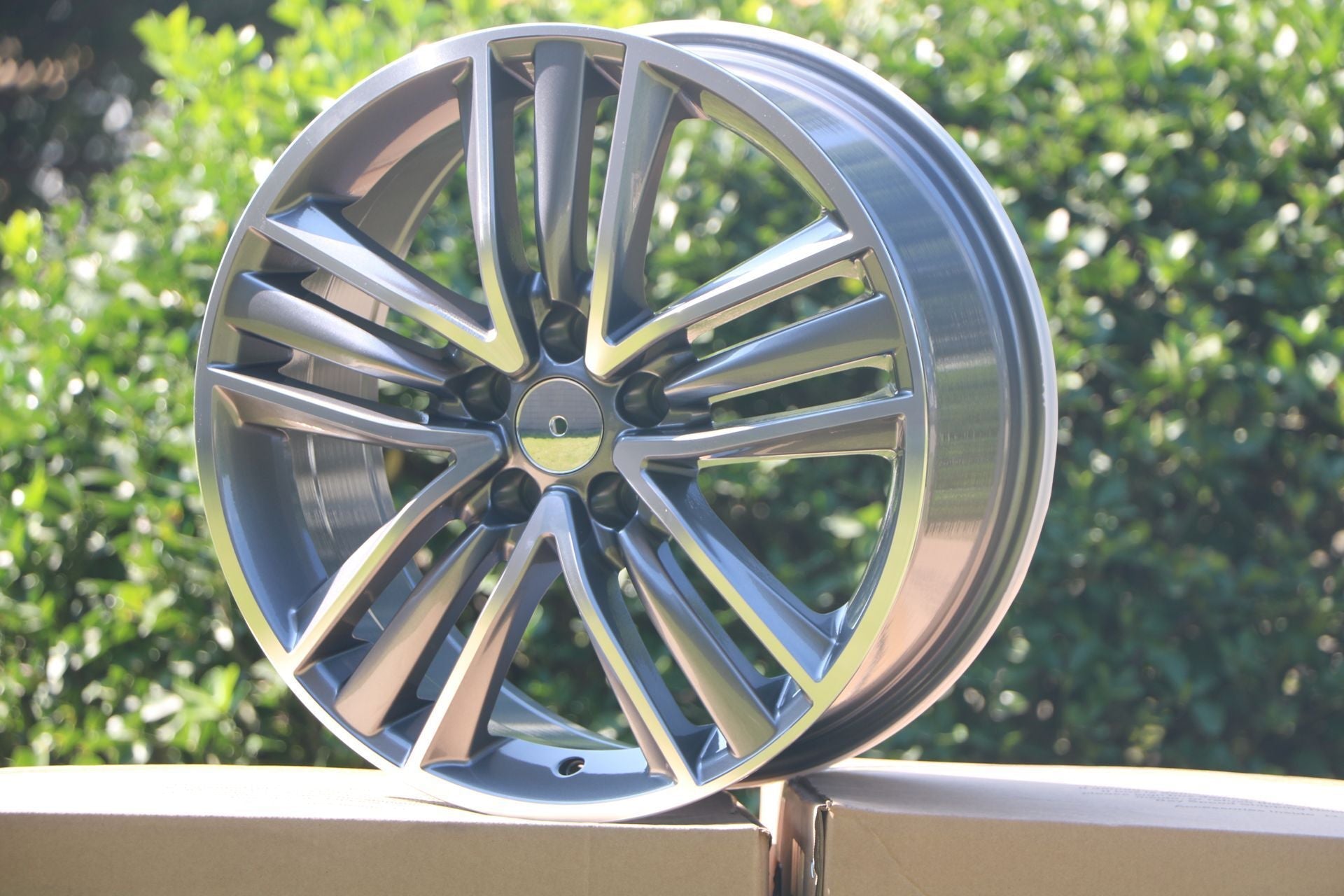 20 Inch Alloy Wheels for Infiniti EX35 EX37 FX35 FX45 G25 G35 G37 I30 I35 JX35 M35 M37 Q50 Q60 Q70 QX50 QX60 QX70 - Perfect for Luxury SUV & Sedan Custom Upgrades