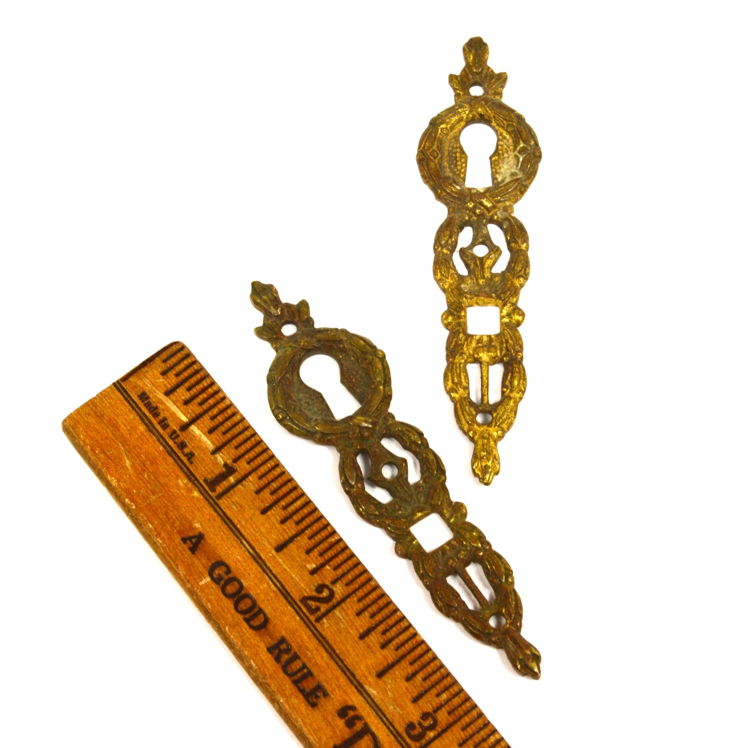 Antique Brass/Bronze Escutcheon - Set of 2 Matching Vertical Keyhole Covers - French Style Door Hardware - Perfect for Vintage Home Restoration & Cabinet Door Decoration