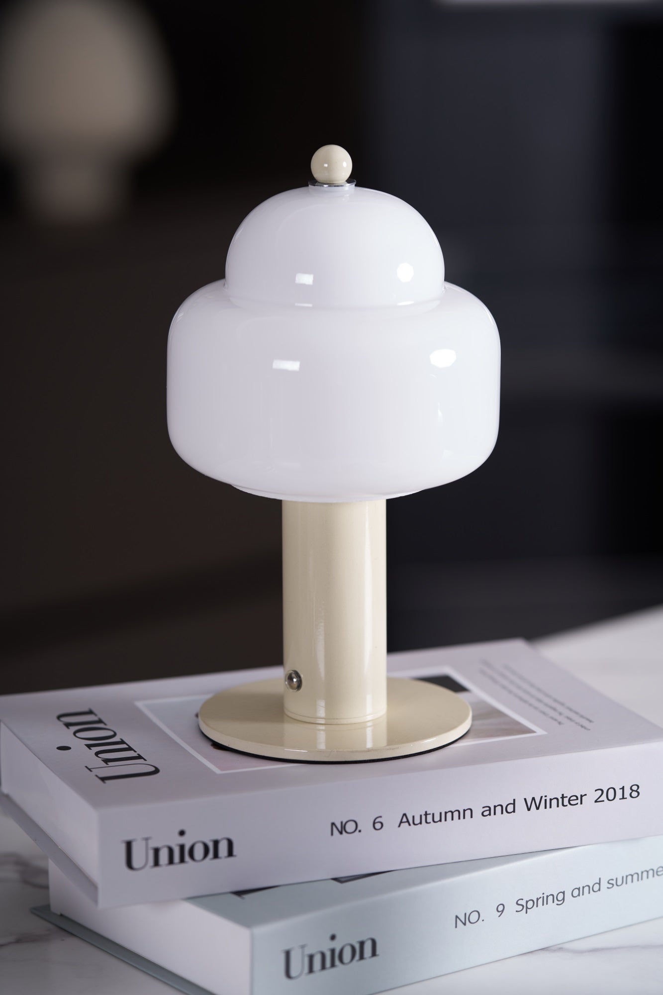 Modern Cloud Dome Table Lamp - Soft Glow LED Night Light for Bedroom, Nursery & Living Room - Perfect for Relaxation, Reading & Decor