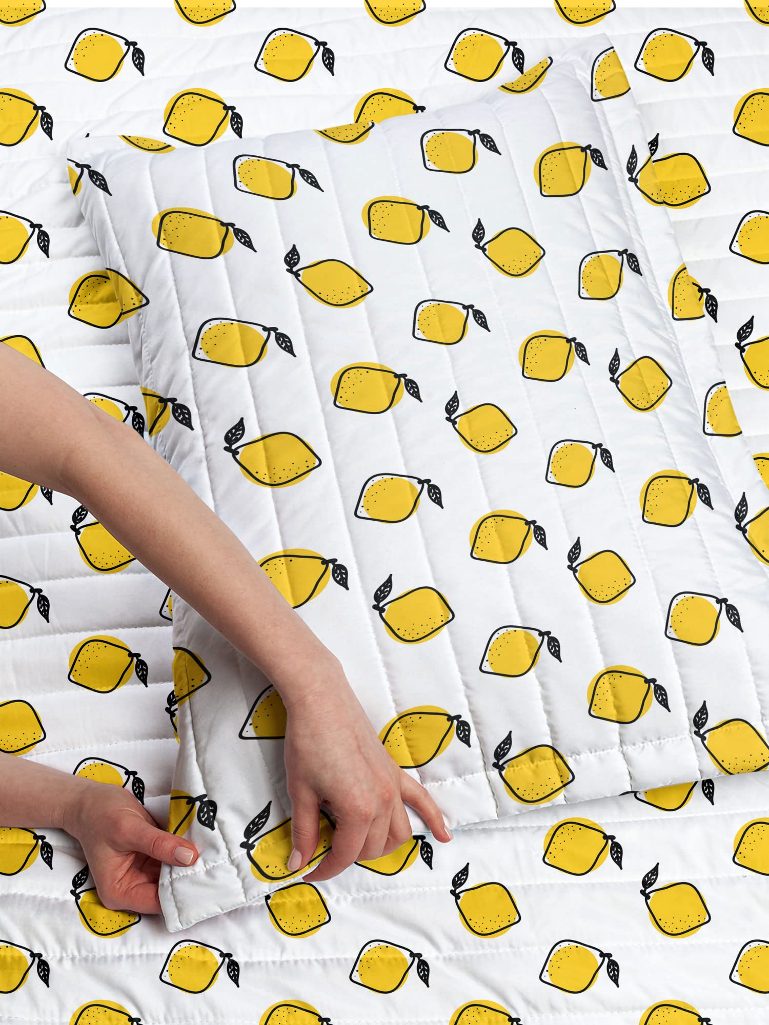 Ambesonne Yellow and White Microfiber Bedspread Set - Doodle Style Lemon with Leaves Pattern, Soft King Size Bedding Set with Pillow Shams & Comforter | Fresh Fruit Design for Bedroom Decor, Guest Room & Summer Home Styling
