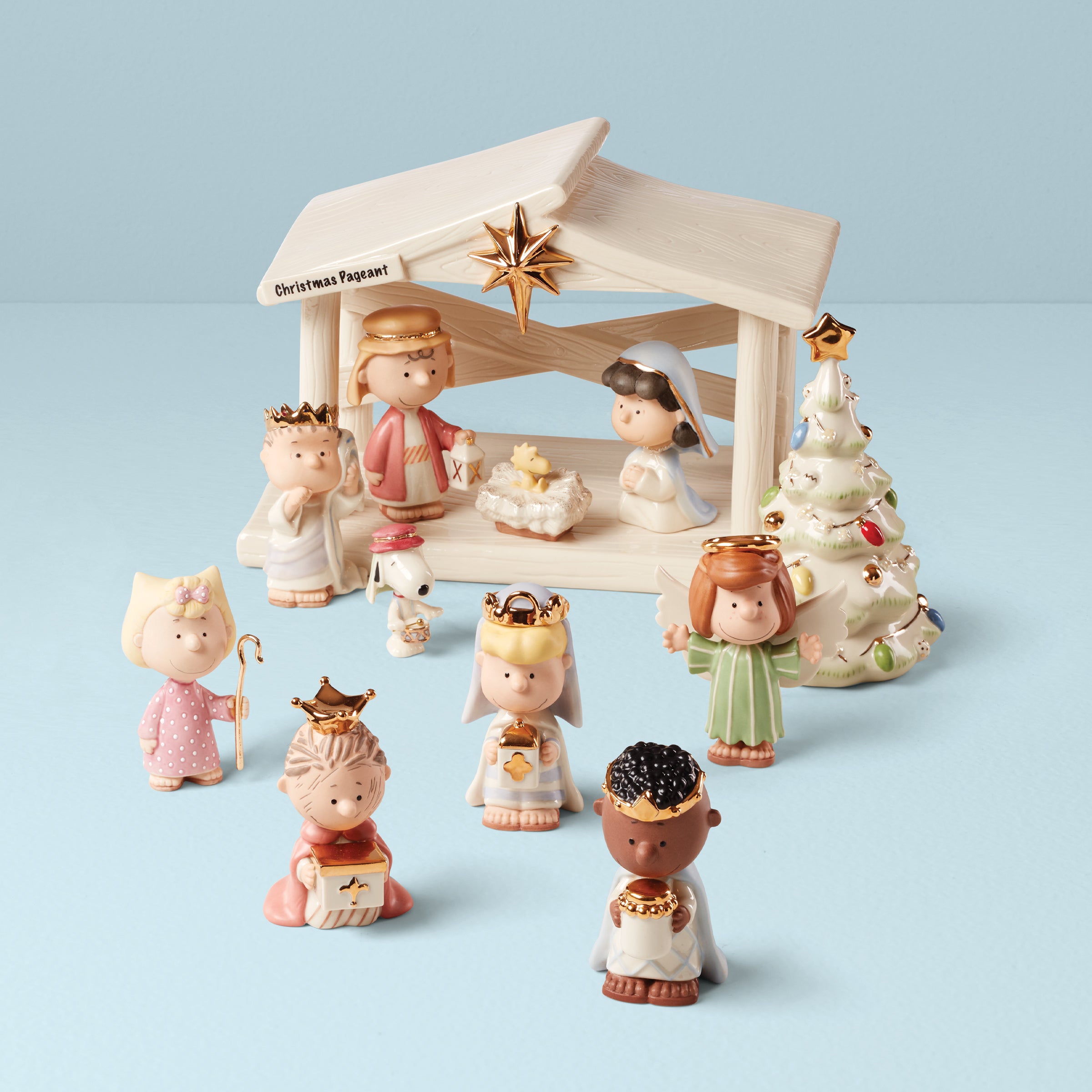 The Peanuts Christmas Pageant 12-Piece Figurine Set - Snoopy & Charlie Brown Holiday Collectibles for Christmas Decorations & Gift Giving