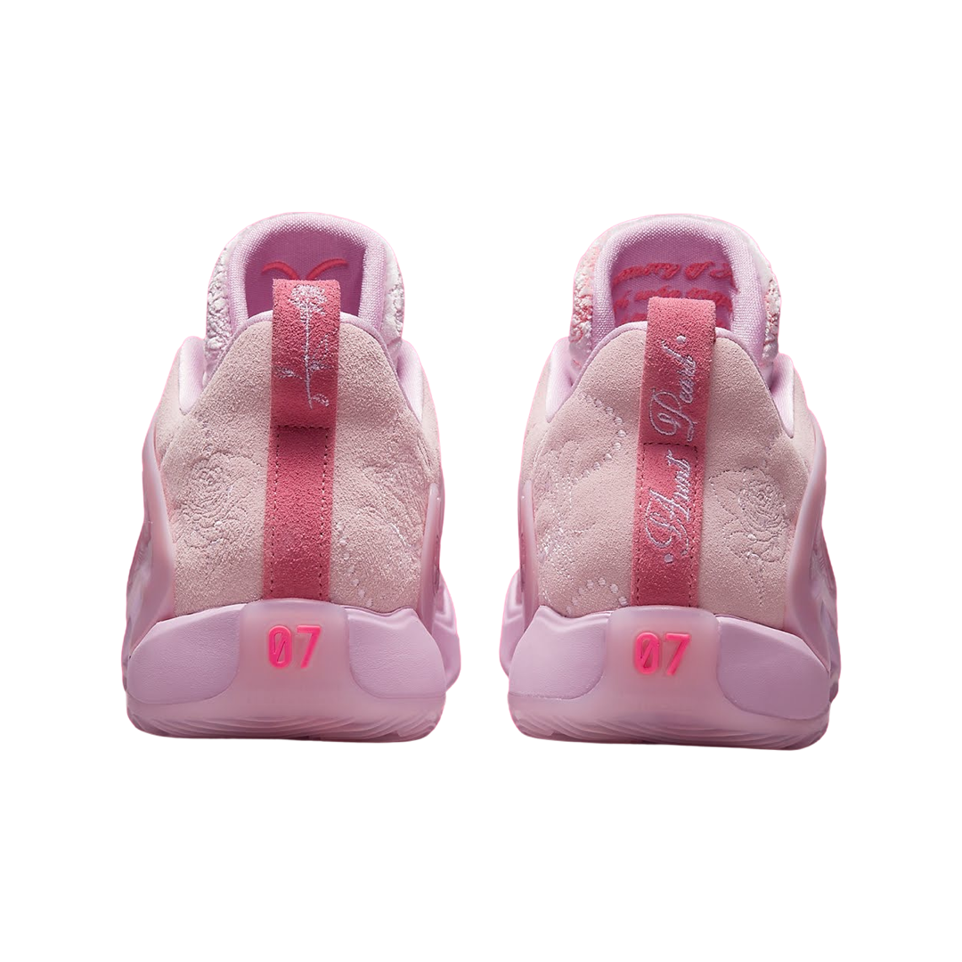 Nike KD 15 Aunt Pearl Basketball Shoes - Limited Edition Kevin Durant Signature Sneakers for Men - Perfect for Court Performance & Streetwear Fashion