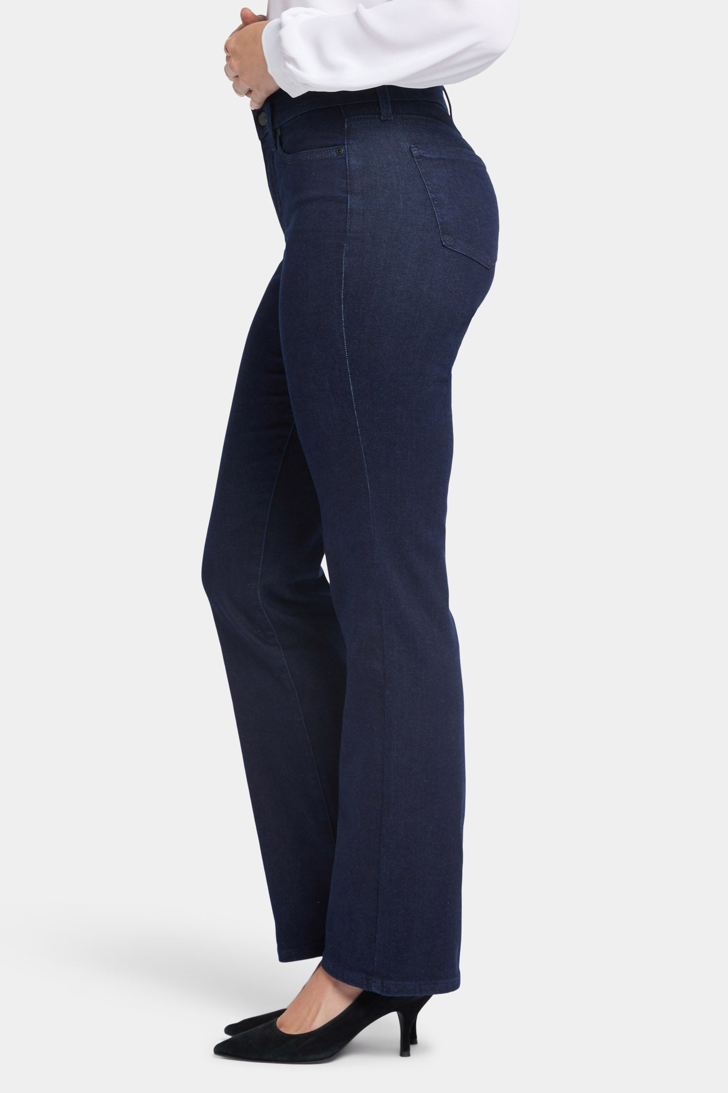 Blake Slim Flared Jeans for Petite Women - Classic Rinse Wash | Perfect for Casual Wear & Night Out