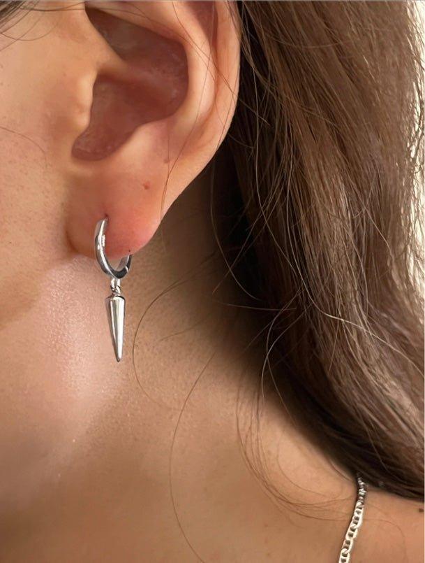 Spike Huggie Earrings for Women - Trendy Gold Hoop Earrings with Spikes - Perfect for Everyday Wear, Parties & Gifts