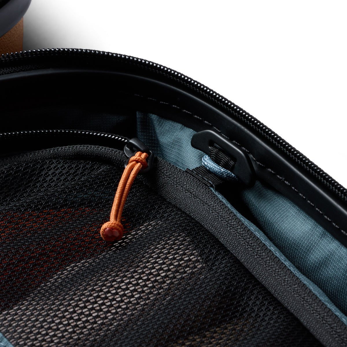 Bellroy Transit Carry On Plus Luggage - Premium Expandable Travel Suitcase for Business & Vacation - Lightweight Durable Spinner Luggage with TSA Lock & Smart Storage (Perfect for Air Travel & Weekend Getaways)