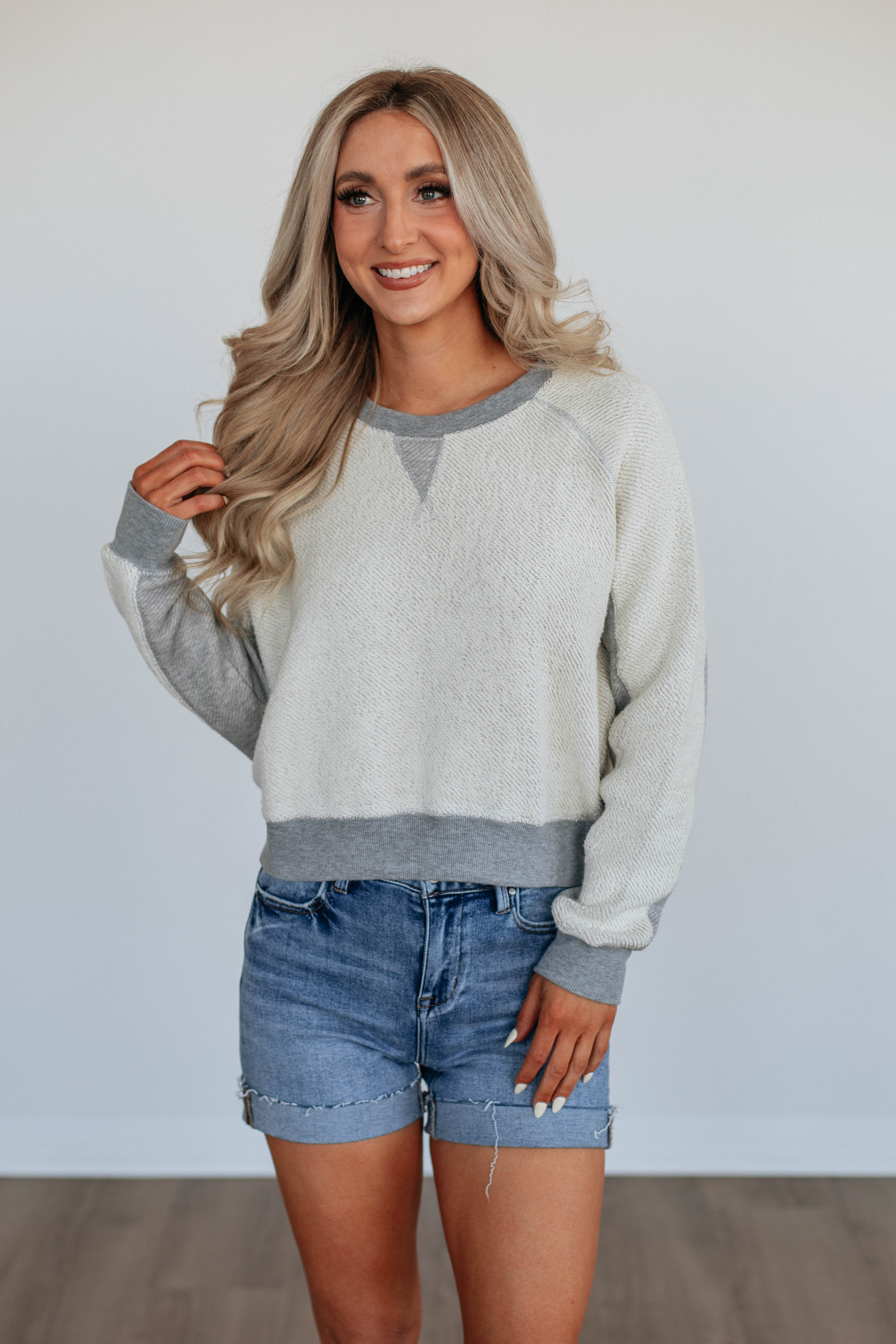 Benji Sweatshirt - Cozy Pullover Hoodie for Men & Women | Soft Fleece Loungewear | Perfect for Casual Outfits, Gym, and Home Relaxation