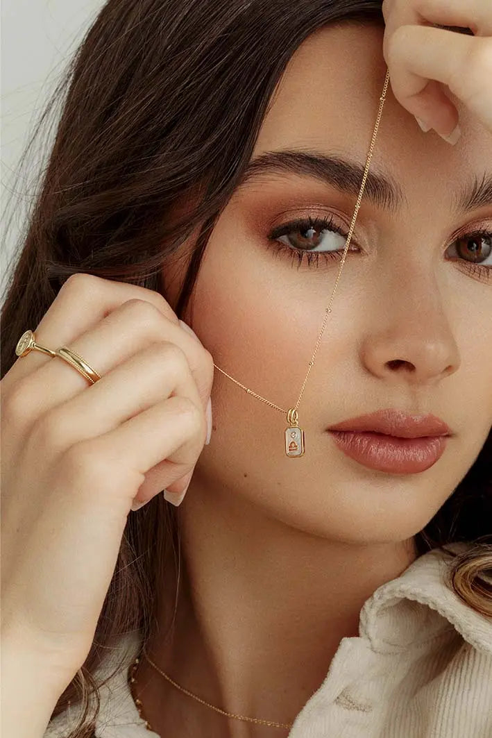 Iridescent Zodiac Necklace - Personalized Astrology Jewelry for Women, Perfect Gift for Birthday, Anniversary & Daily Wear (Aries, Taurus, Gemini, etc.) - Ideal for Spiritual Healing, Fashion Accessories & Special Occasions