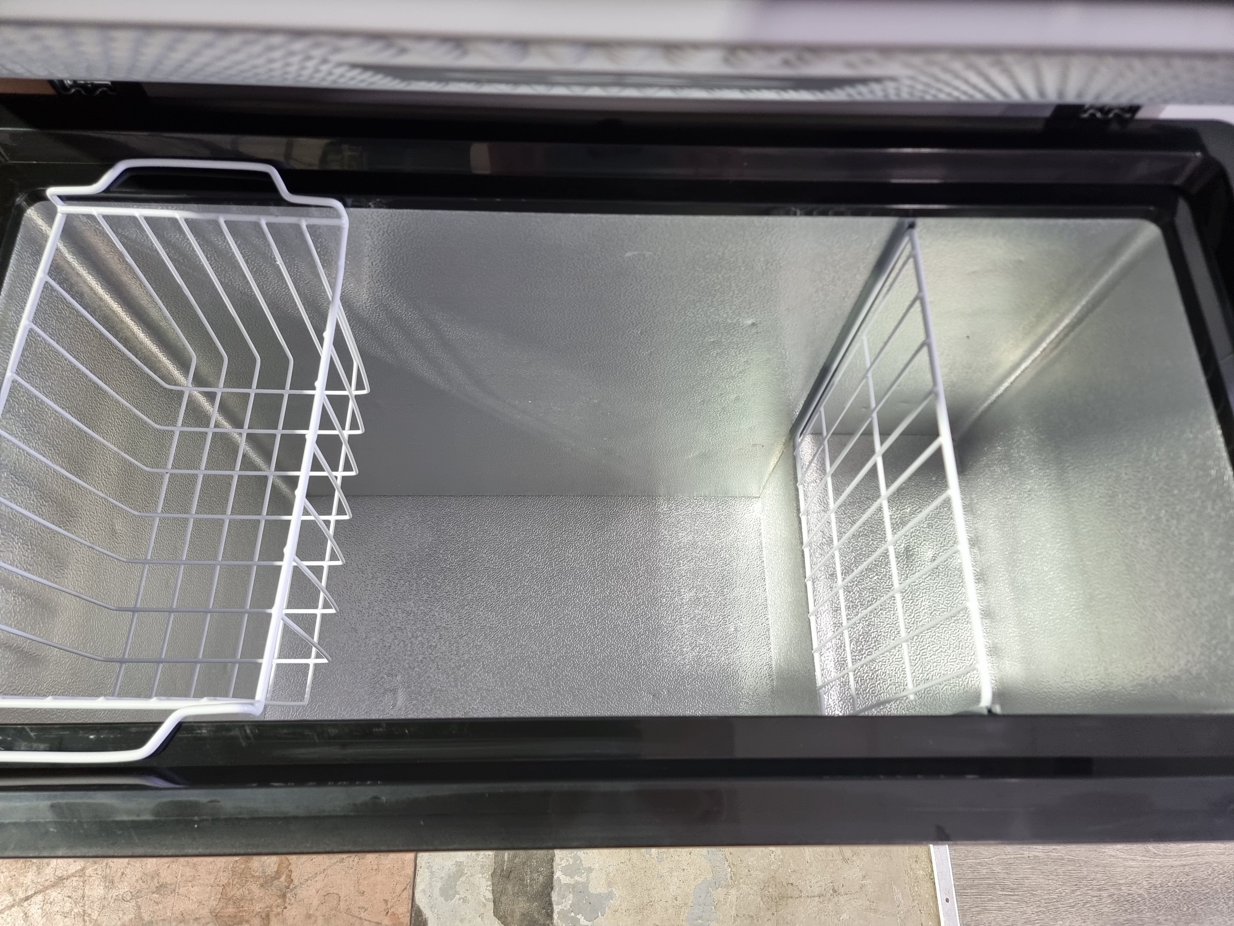 7 cu ft Black Chest Freezer | DCF070A1BDB Danby - Energy Efficient Upright Deep Freezer for Home, Garage & Restaurant Use